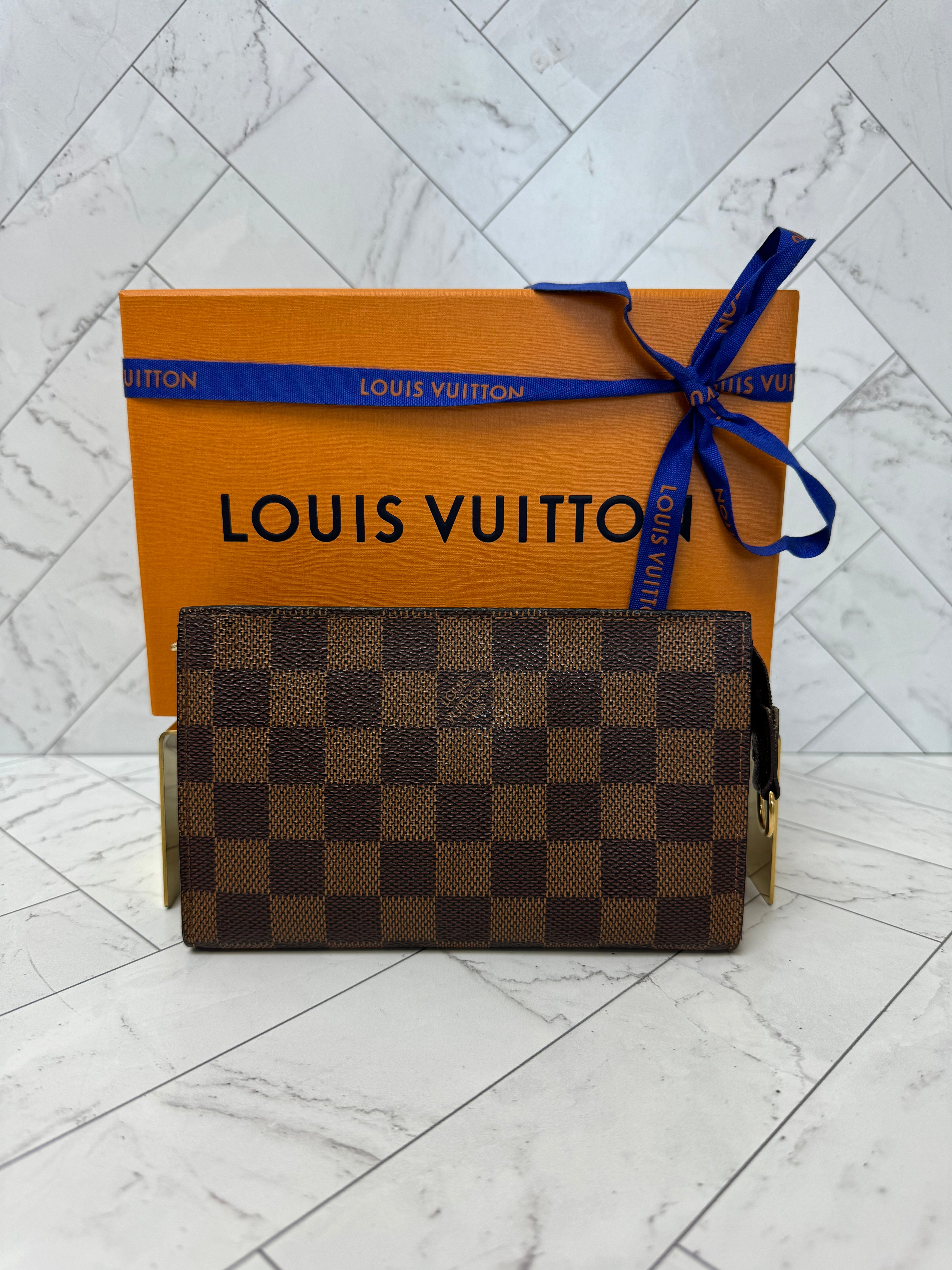 Louis Vuitton Damier Ebene Bucket Pouch