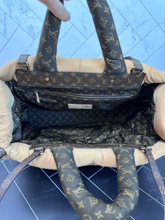 Louis Vuitton Pillow Giant On the Go GM Beige