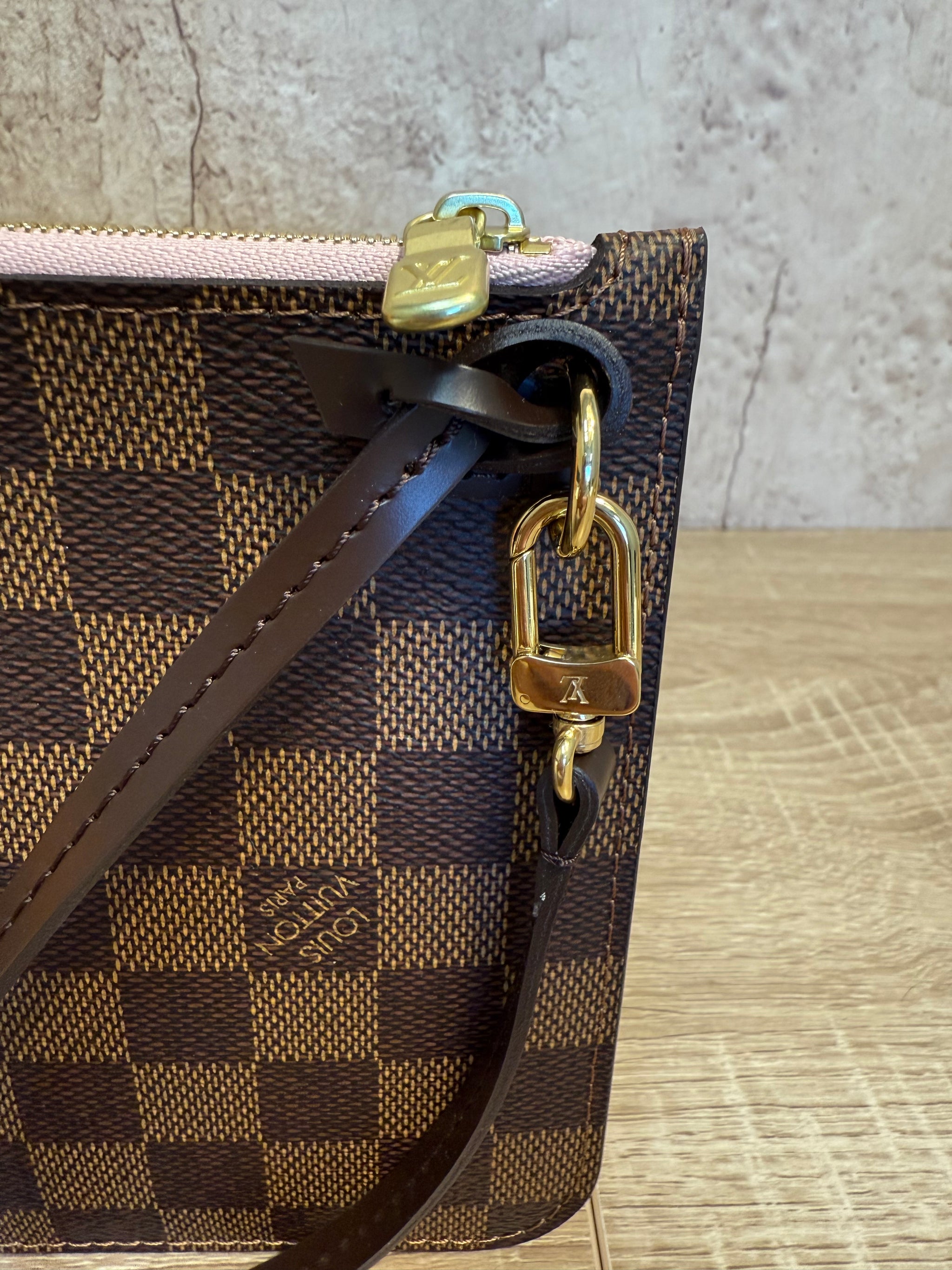 BRAND NEW- Louis Vuitton Damier Ebene Neverfull Pouch