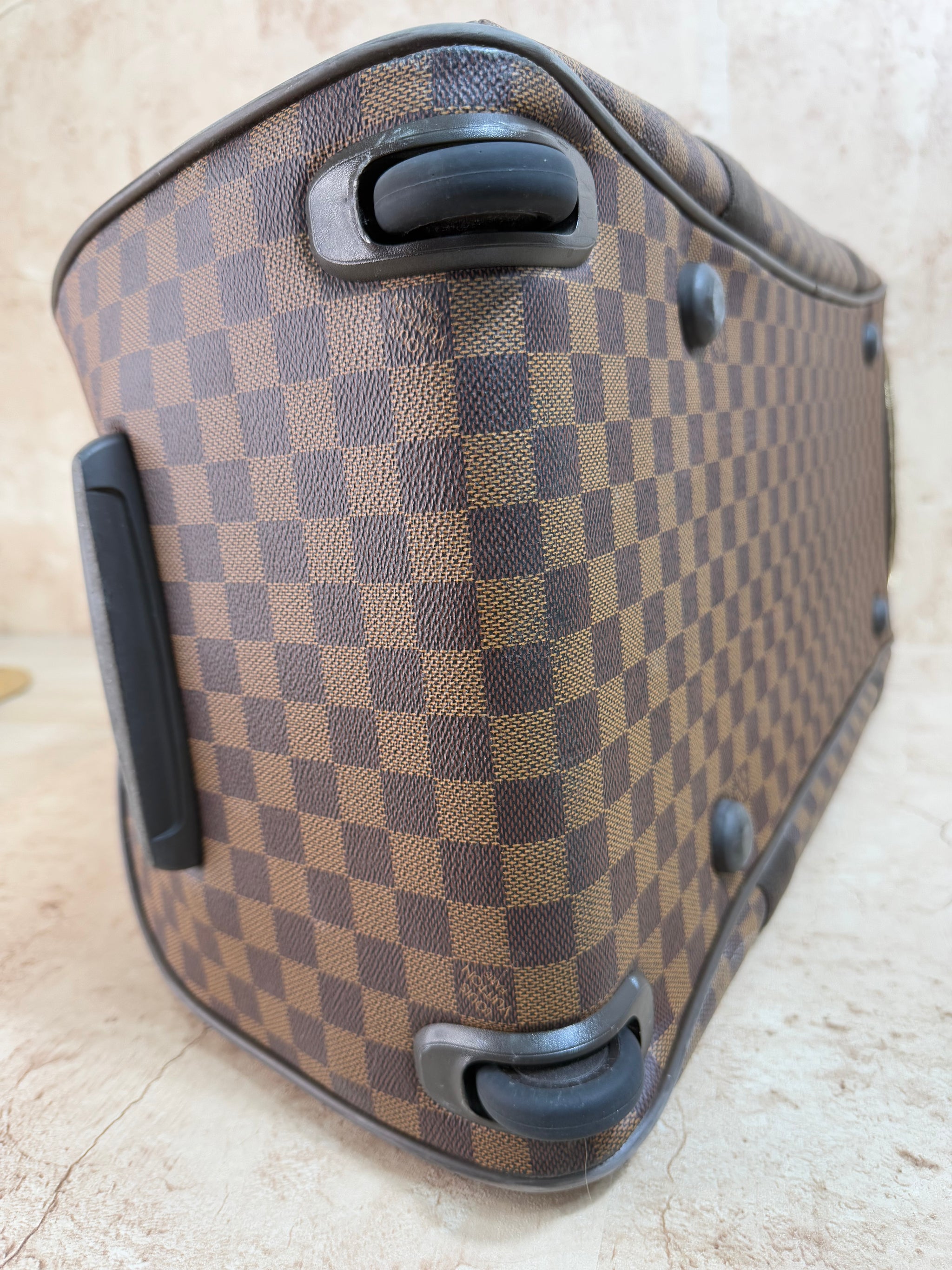 Louis Vuitton Damier Ebene Neo Eole 65 Rolling Luggage