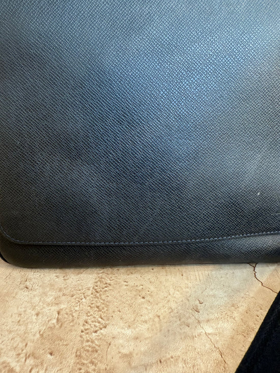 Louis Vuitton Black Taiga Leather Messenger Bag