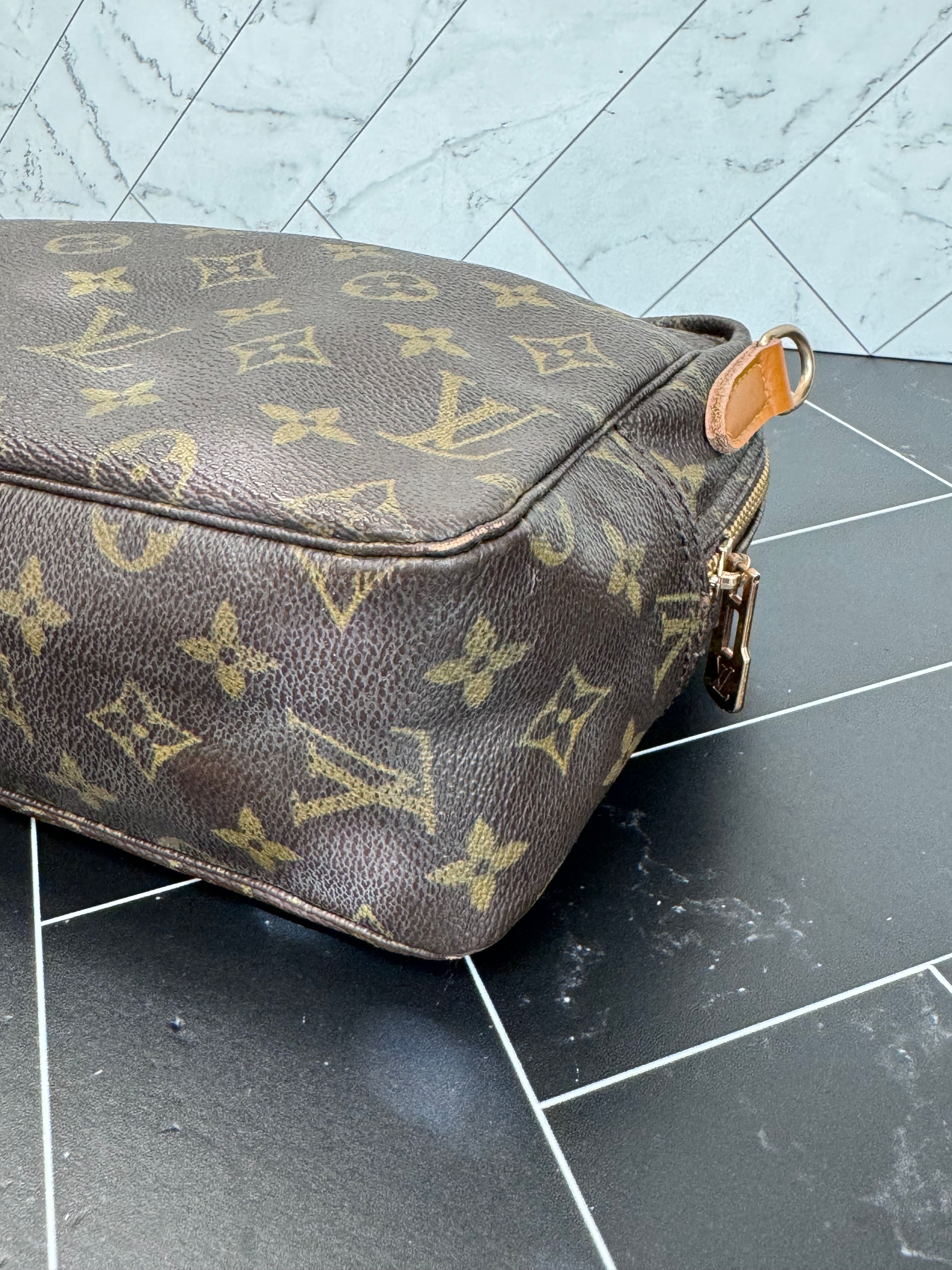 Louis Vuitton  Monogram Trousse 28