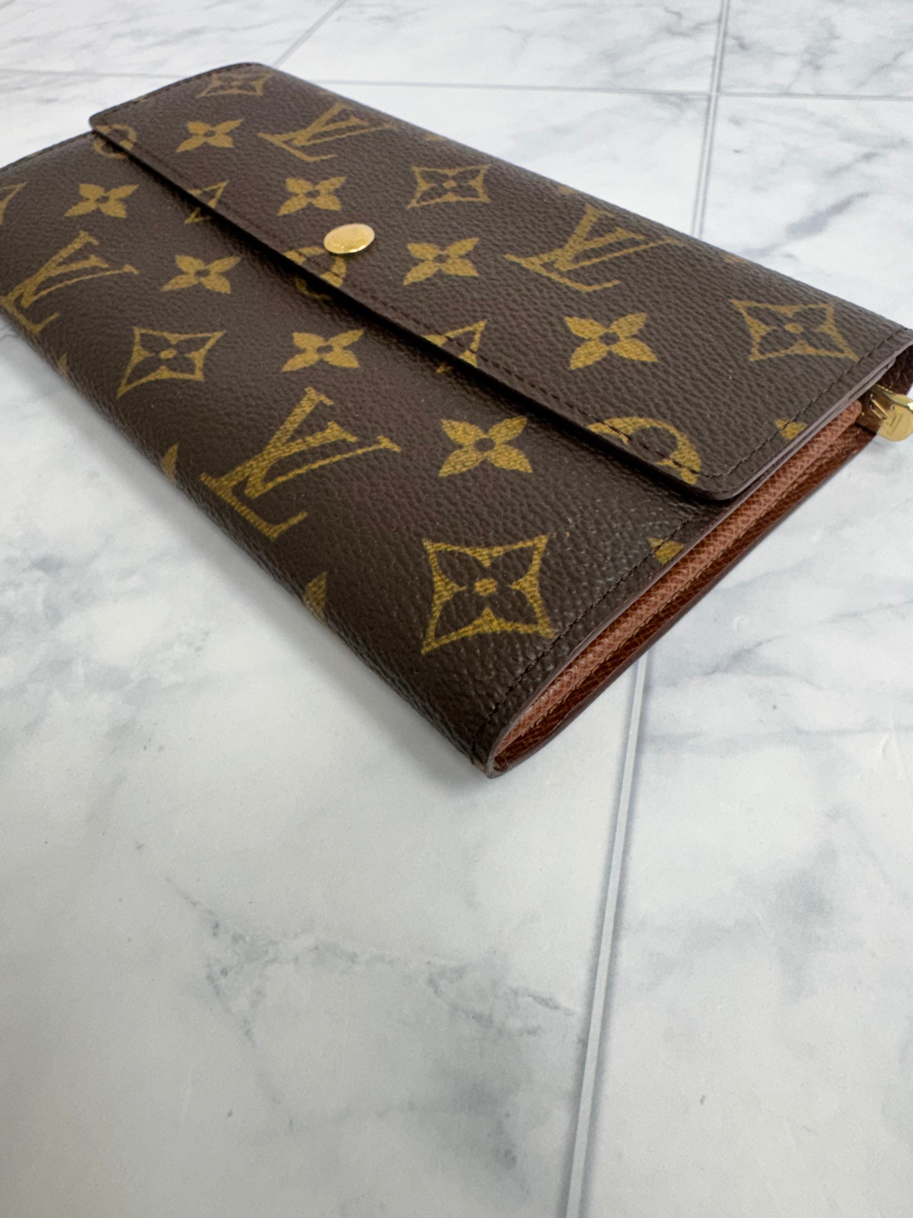 Louis Vuitton Monogram Sarah Long Wallet