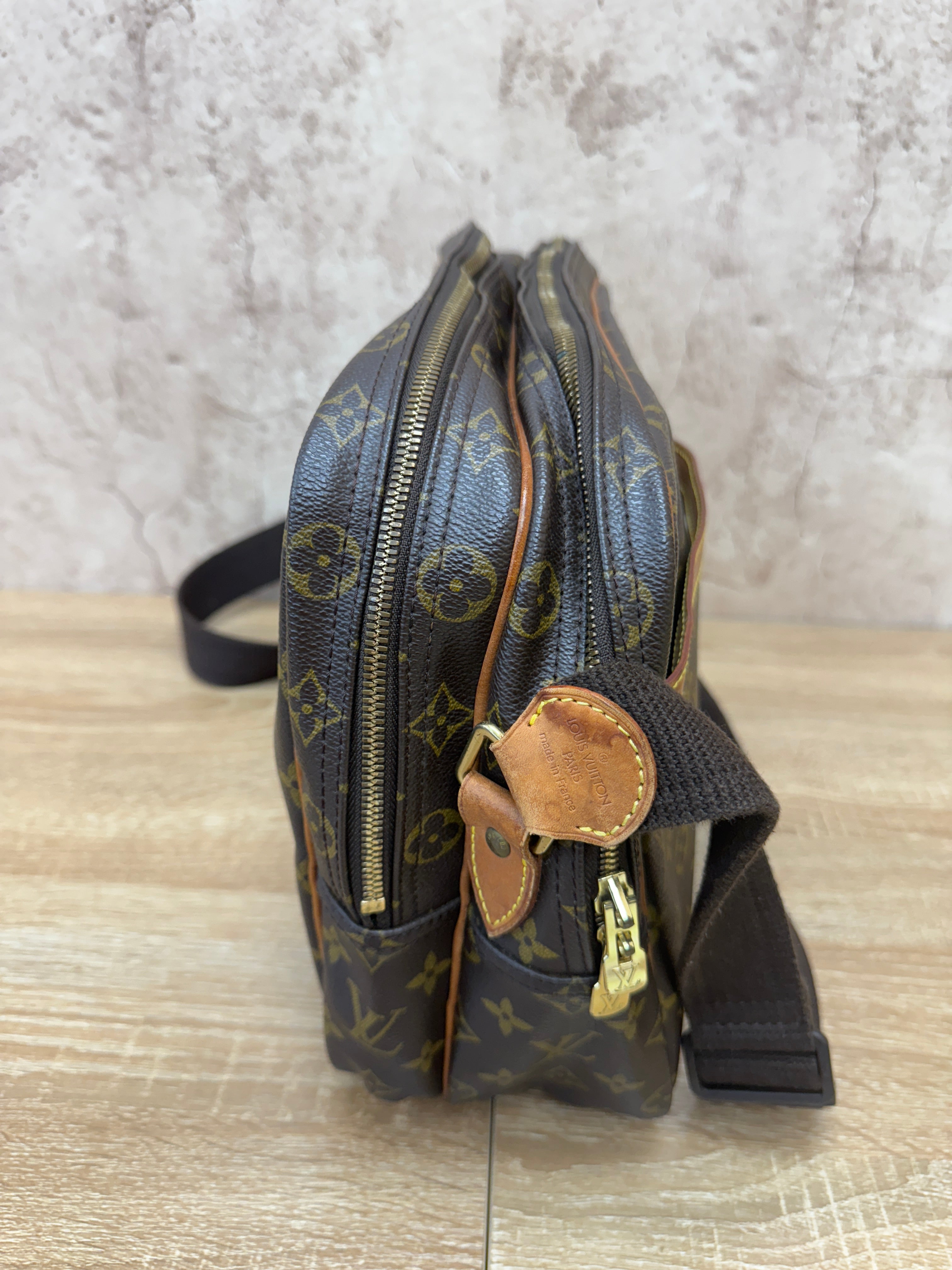 Louis Vuitton Monogram Reporter GM