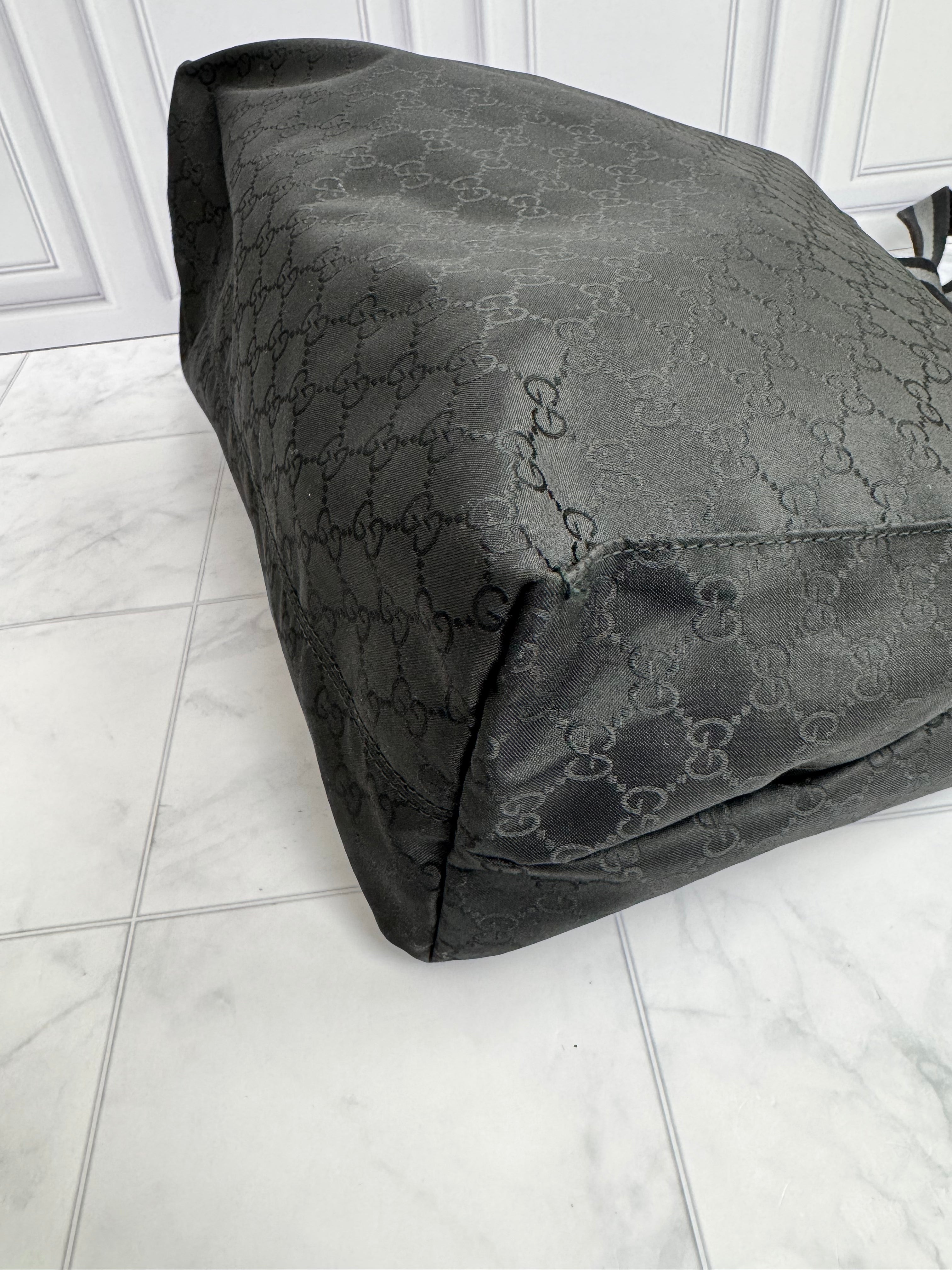 *DONS DROP* Gucci Black Nylon GG Monogram Tote Bag