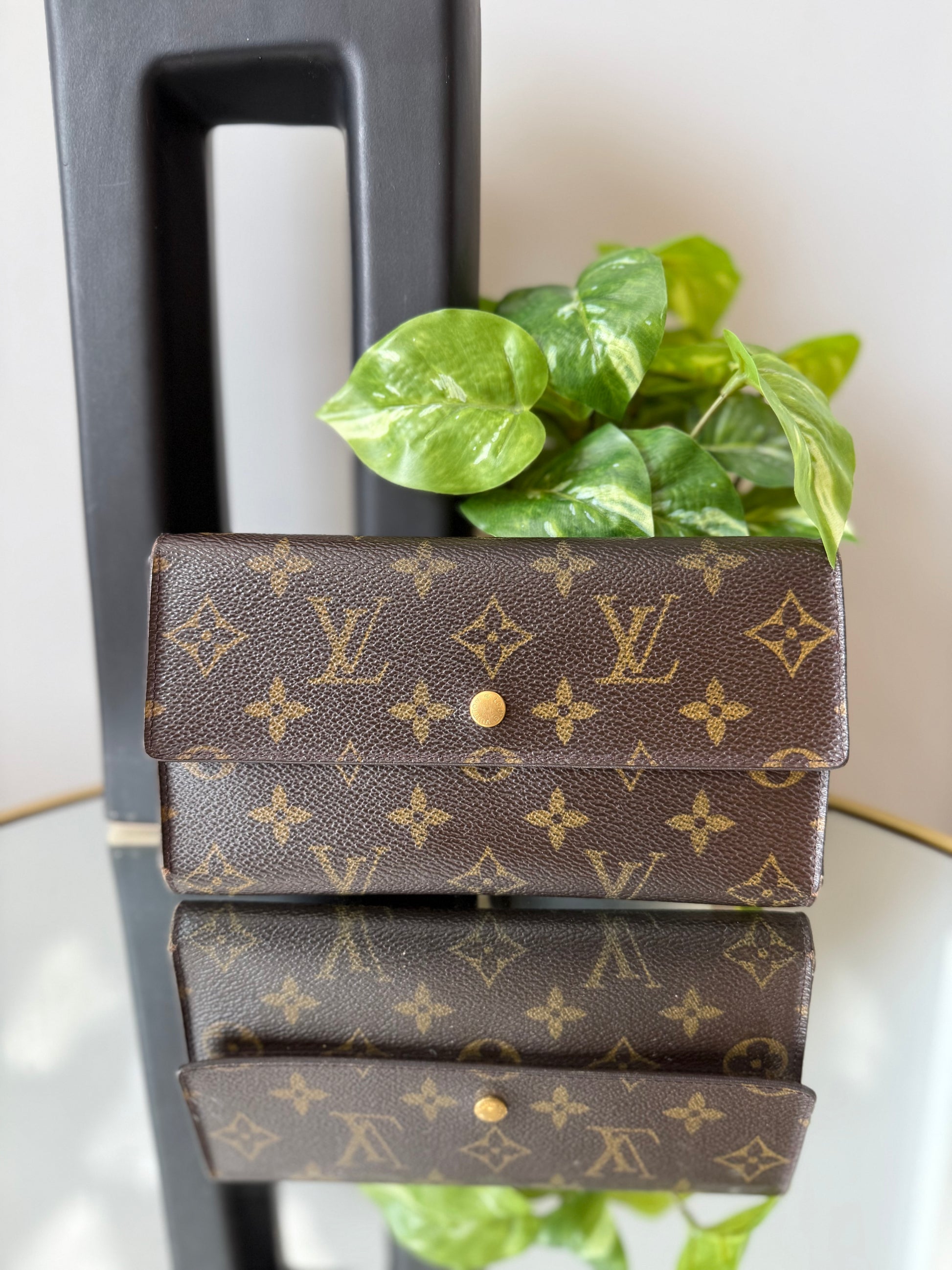 Louis Vuitton Monogram International Wallet