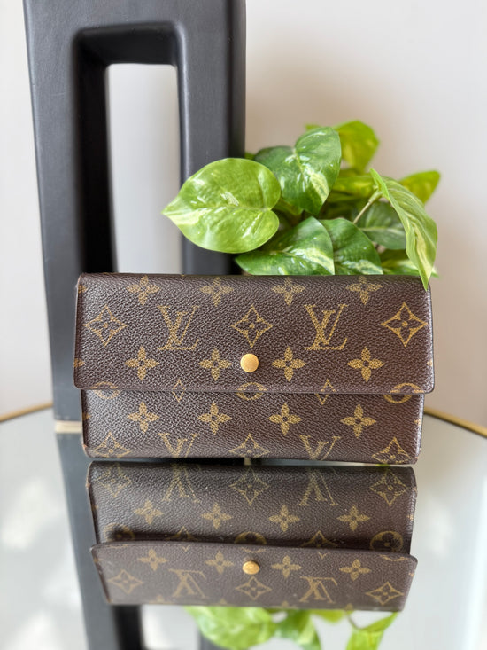 Louis Vuitton Monogram International Wallet