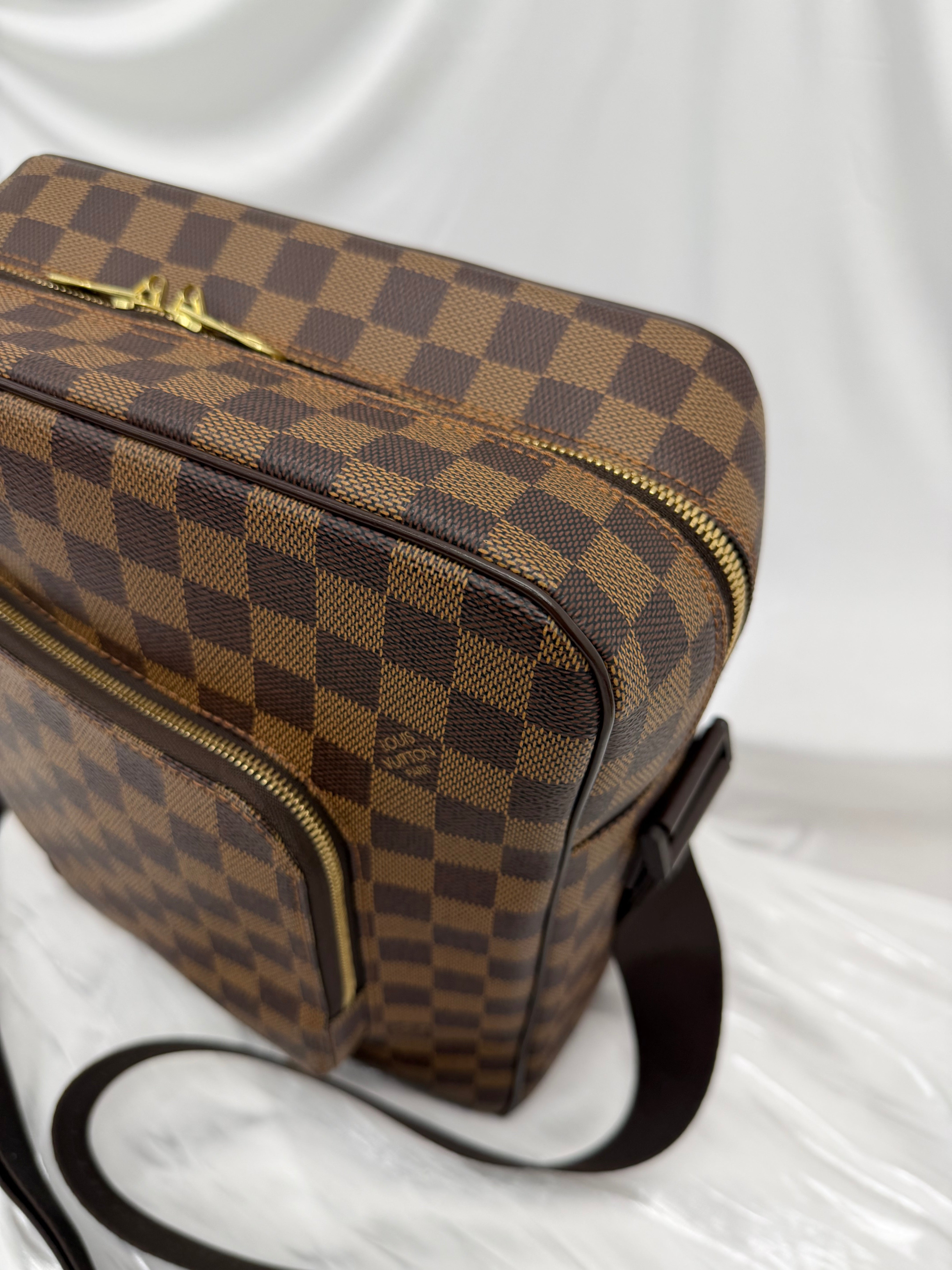 Louis Vuitton Damier Ebene Olav Messenger Bag