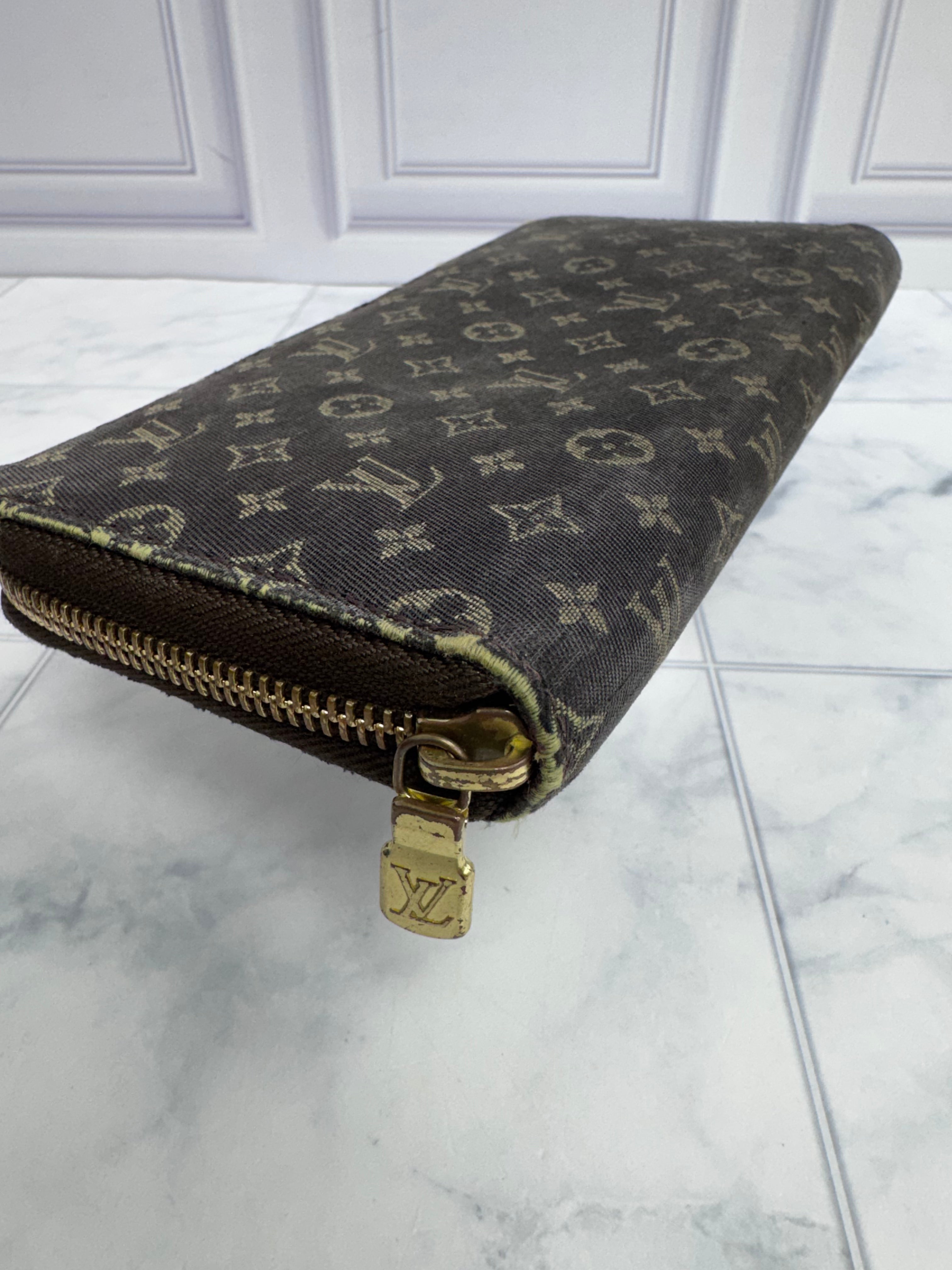 Louis Vuitton Brown Mini Lin Canvas Zippy Wallet