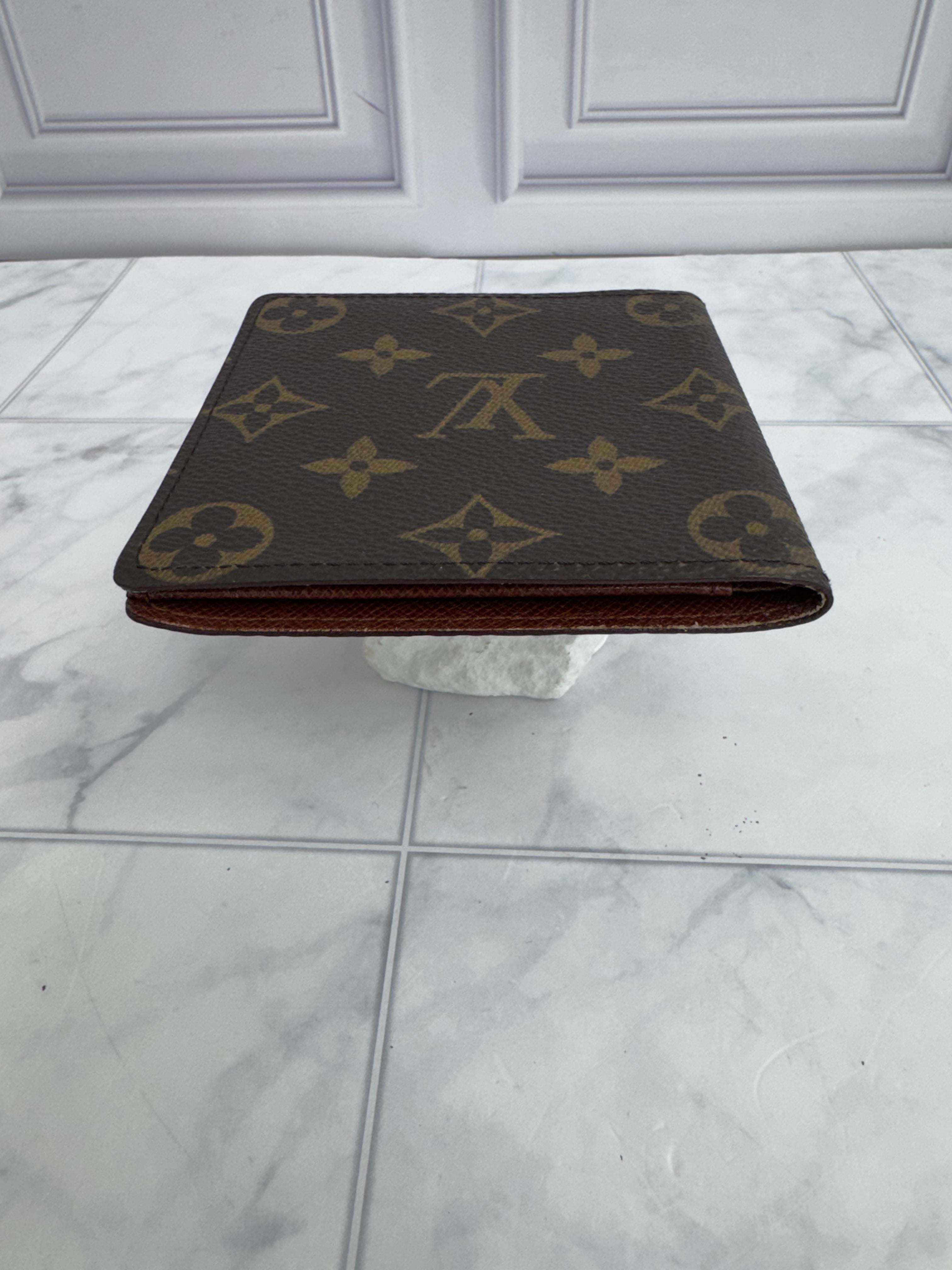 Louis Vuitton Monogram Bifold Wallet