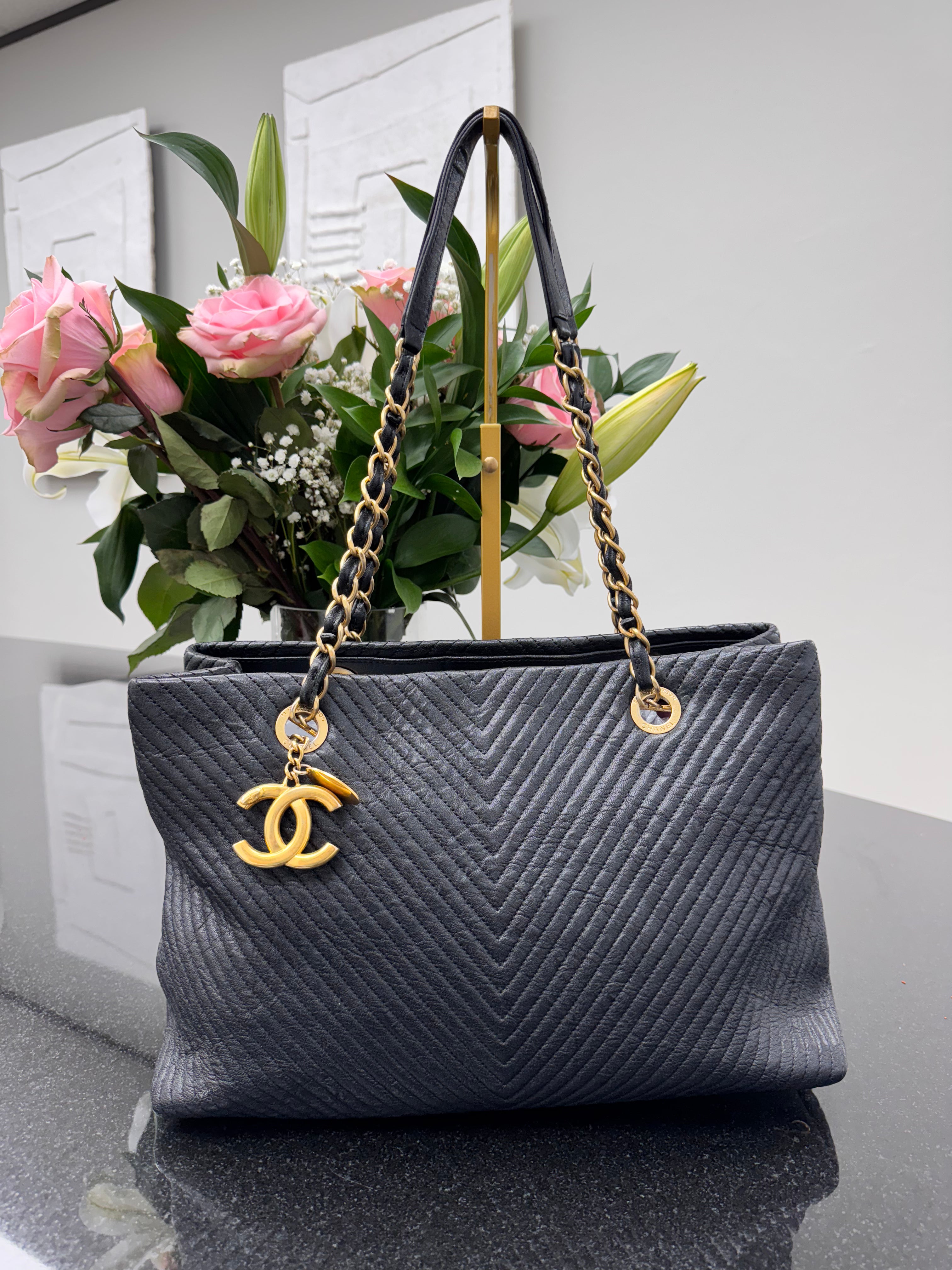 Chanel Black Chevron Quilted Leather Surpique Tote Bag