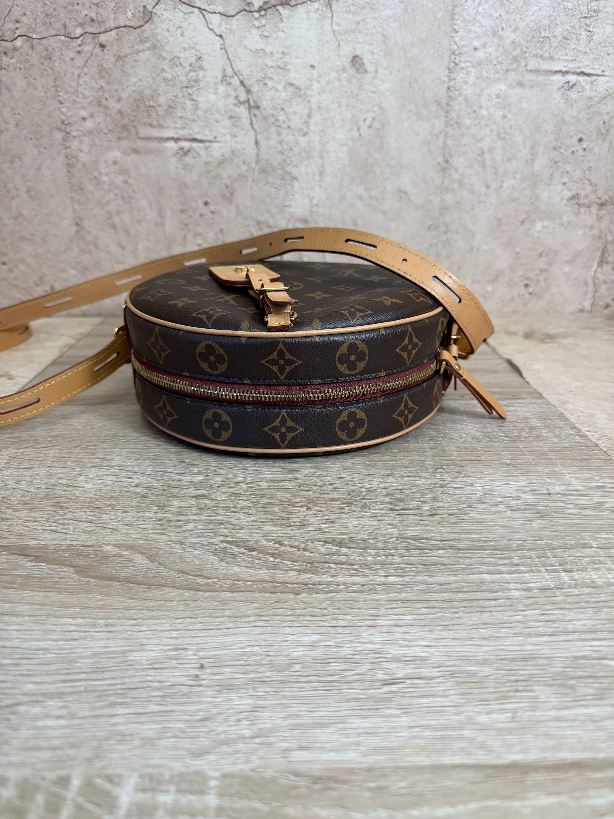 Louis Vuitton Monogram Boite Chapeau Souple MM