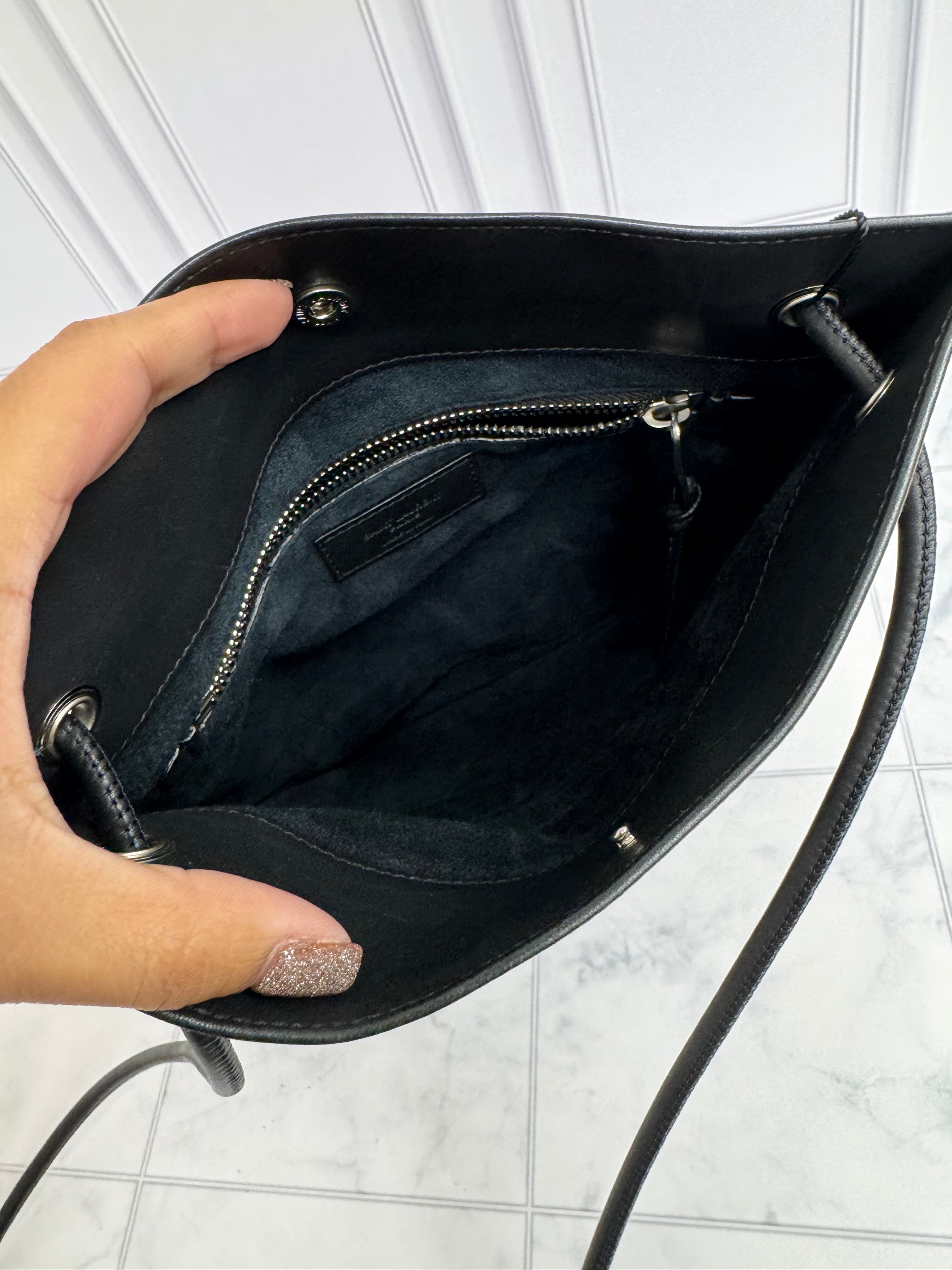 *DONS DROP*  Saint Laurent YSL Black Calfskin Universite Flat Crossbody Bag
