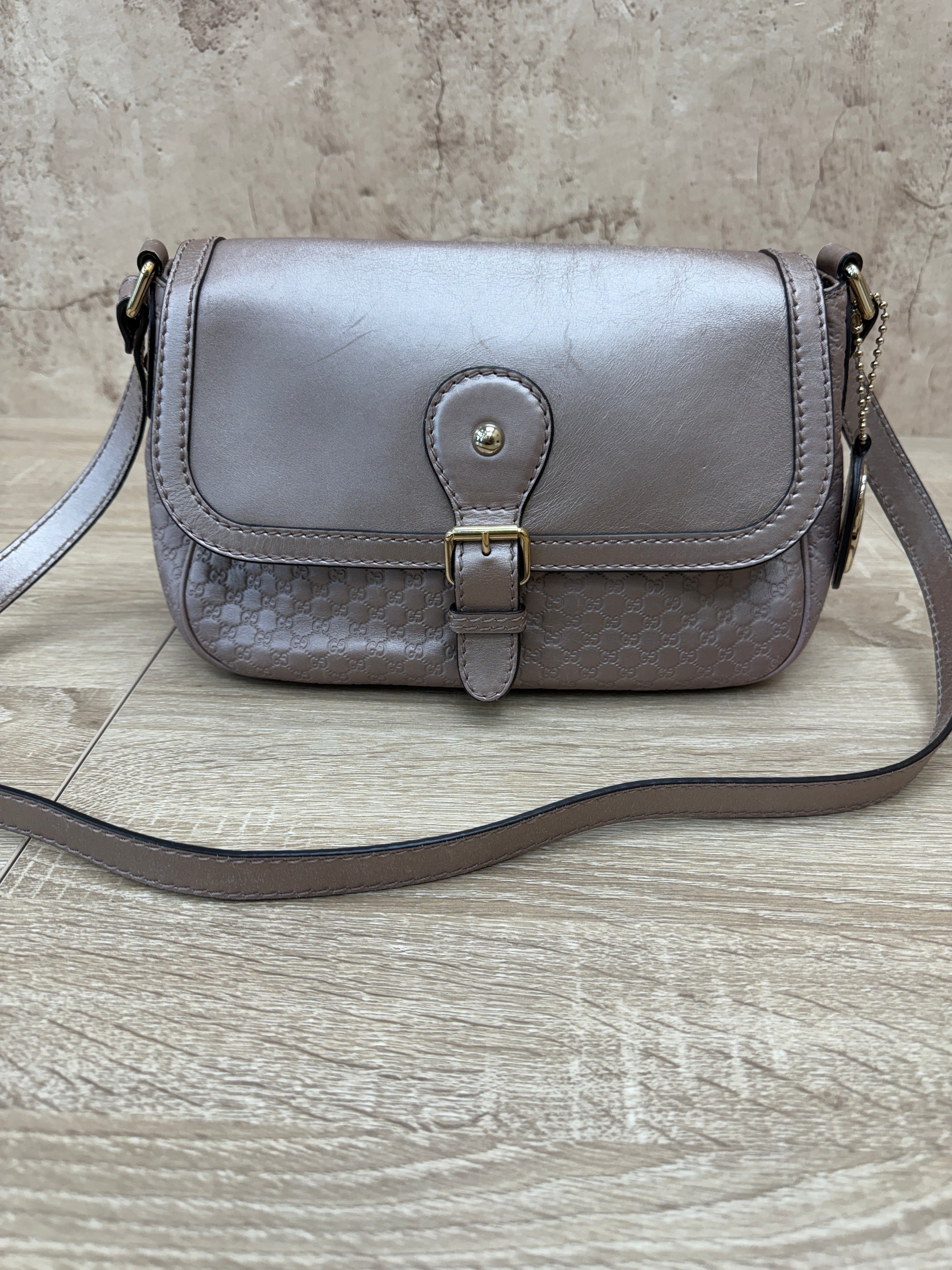 Gucci Metallic Pink Microguccissima Sukey Crossbody Bag