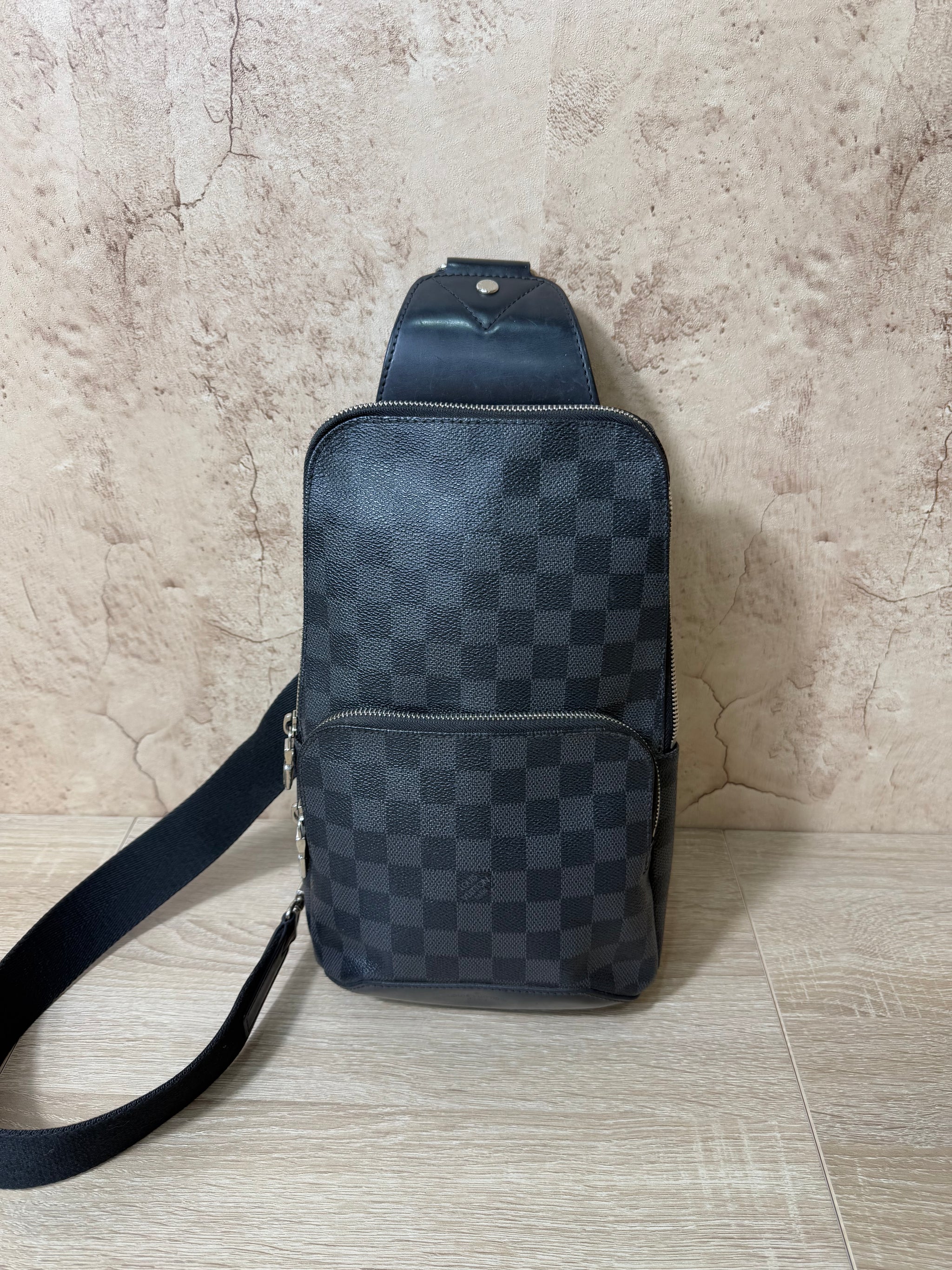 Louis Vuitton Damier Graphite Avenue Sling