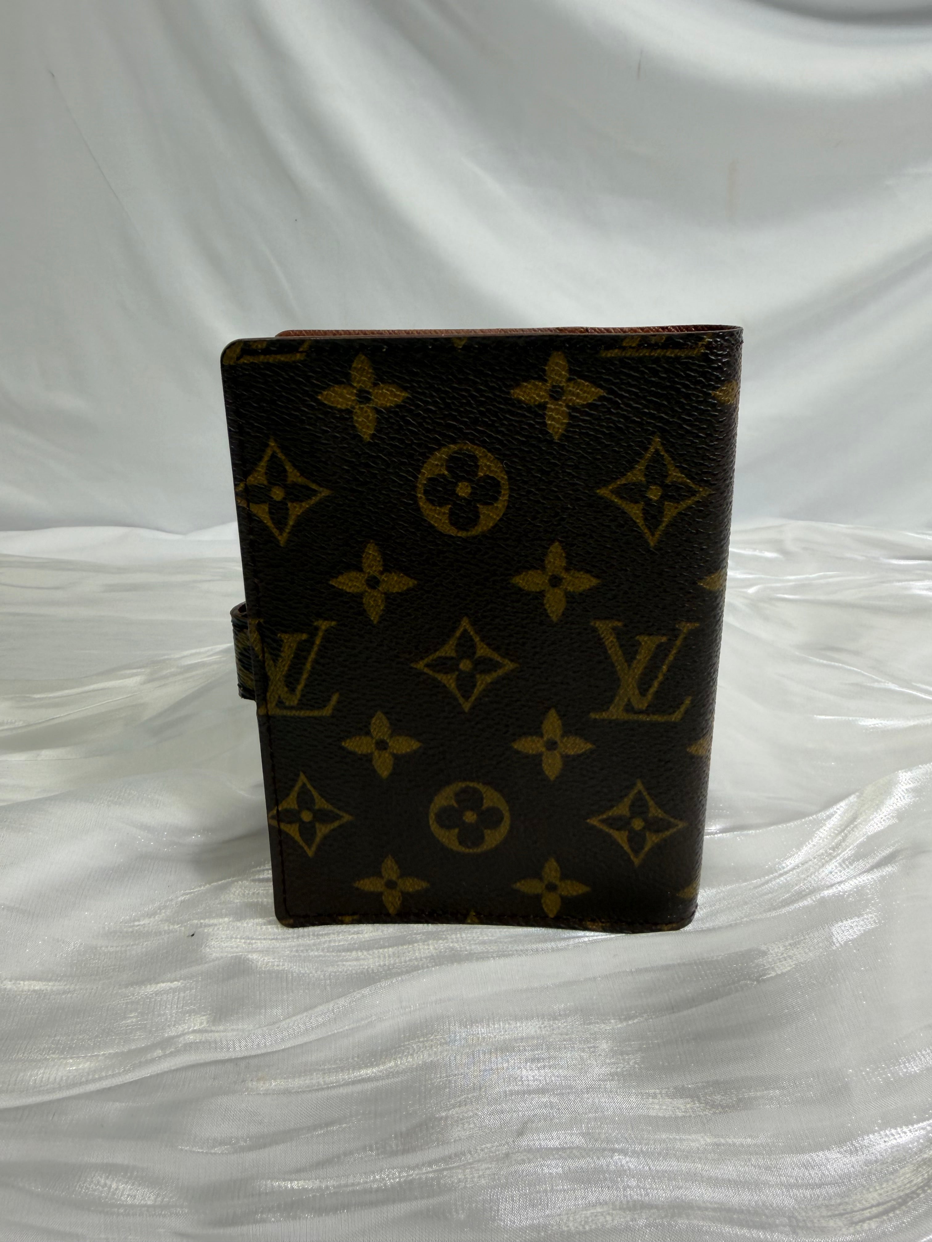 Louis Vuitton Monogram Passport Agenda PM