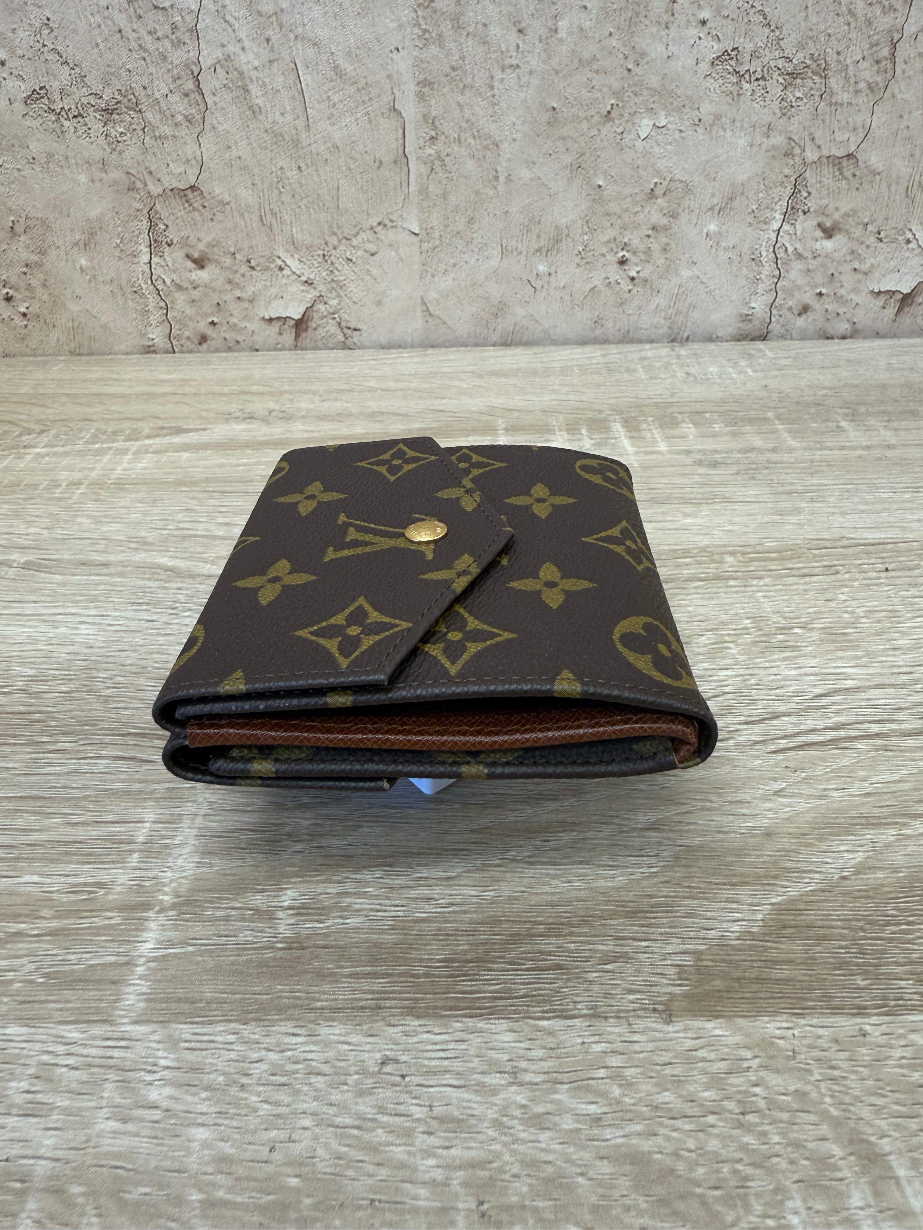 Louis Vuitton Monogram Elise Wallet