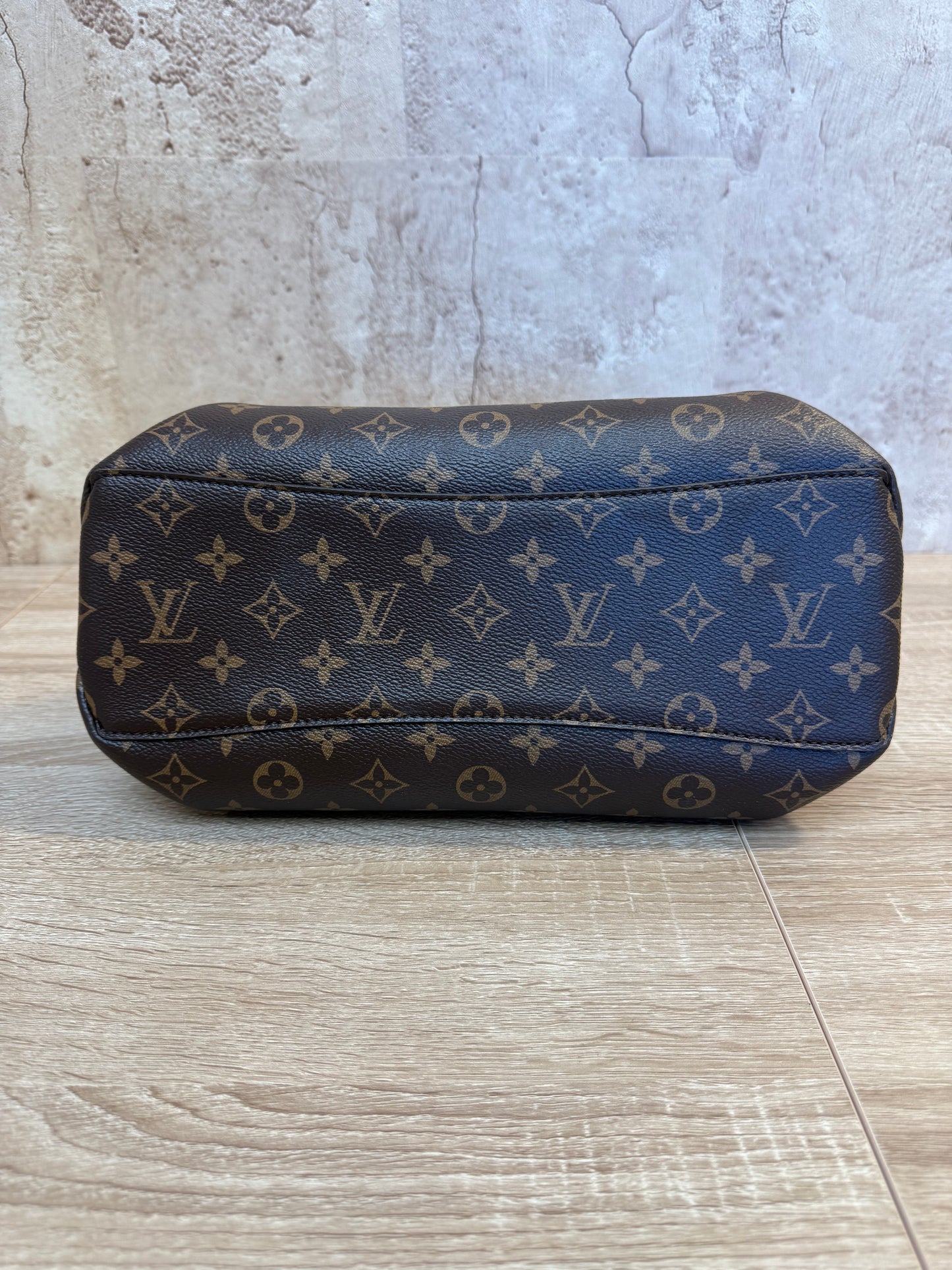 LIKE NEW- Louis Vuitton Monogram Rivoli PM 2way Bag