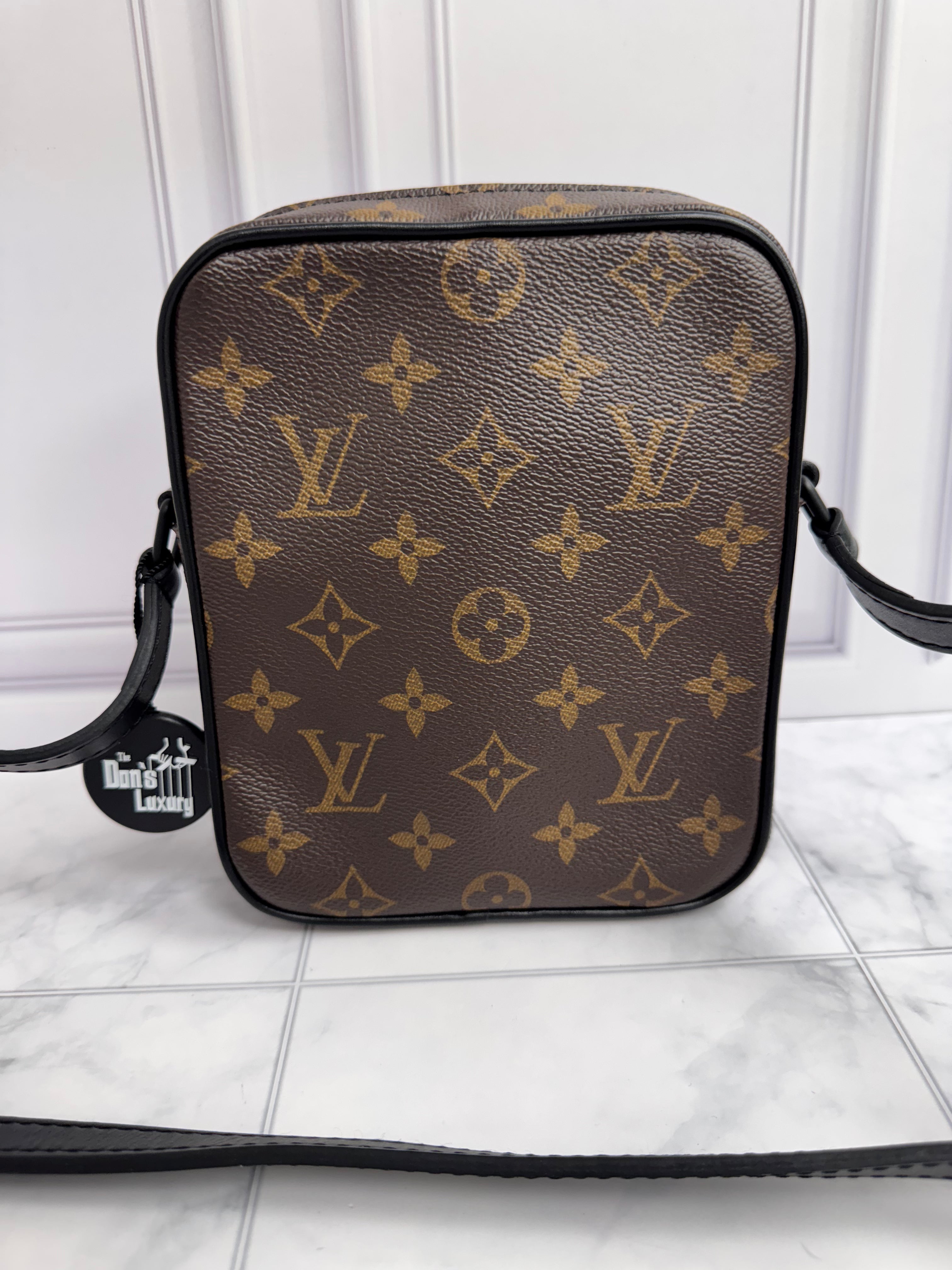 *DONS DROP* Louis Vuitton Monogram Macassar Christopher Wearable Wallet
