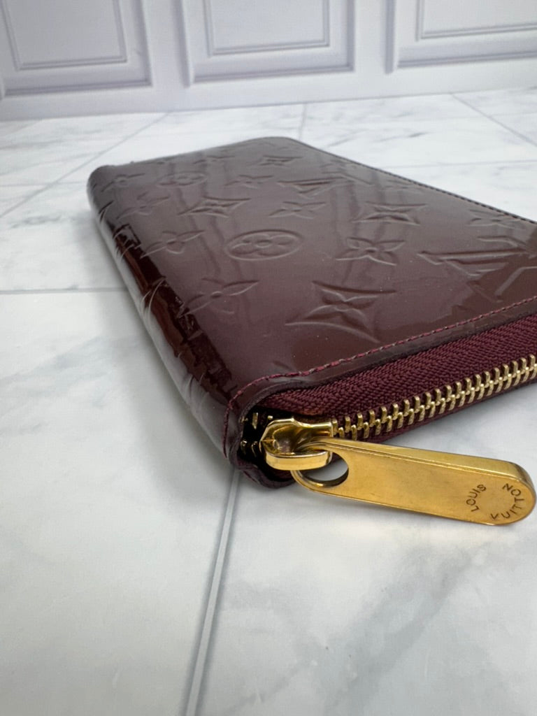 Louis Vuitton Burgundy Vernis Monogram Zippy Wallet