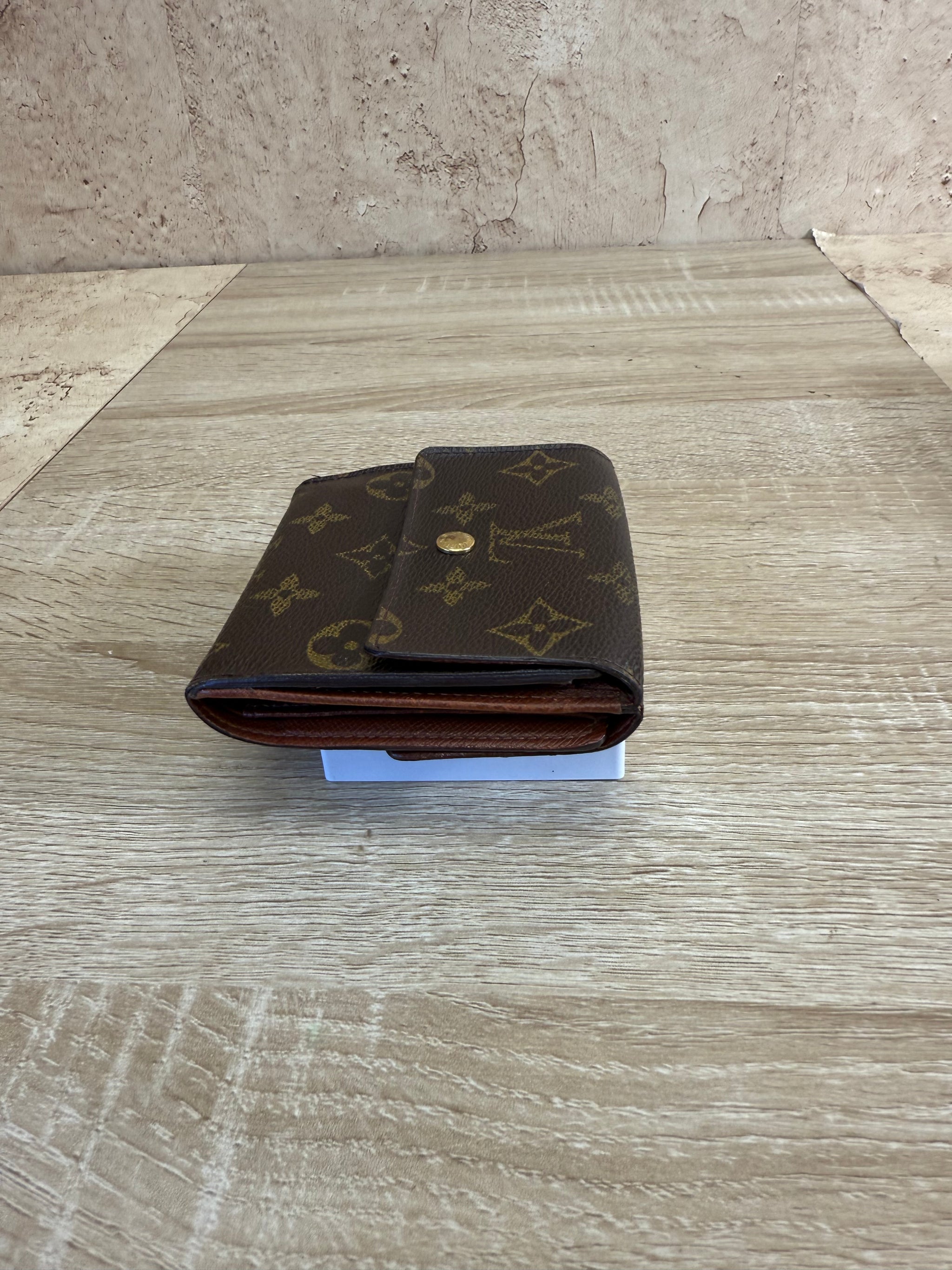 Louis Vuitton Monogram Elise Compact Wallet