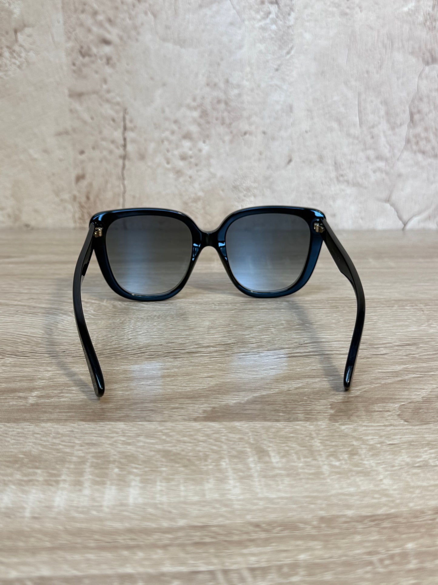 Gucci Black Oversized Women’s Cateye Sunglasses