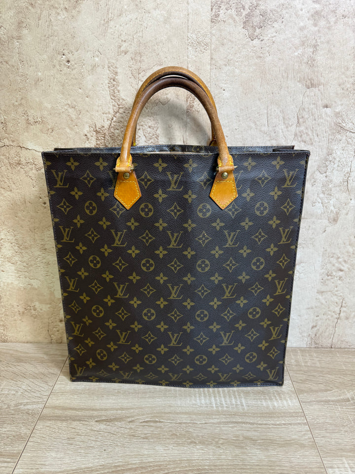 Louis Vuitton Monogram Sac Plat