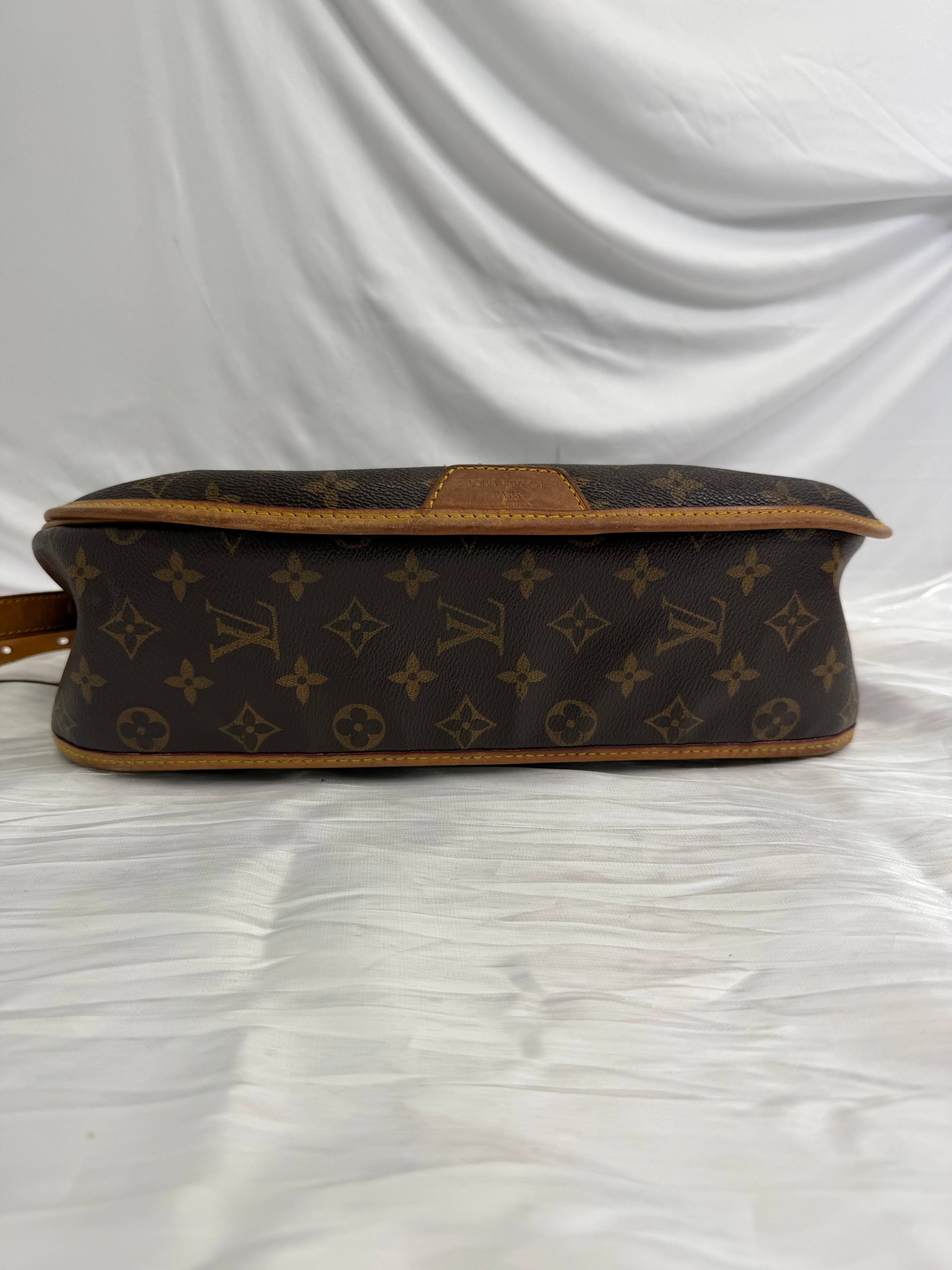 Louis Vuitton Monogram Menilmontant MM