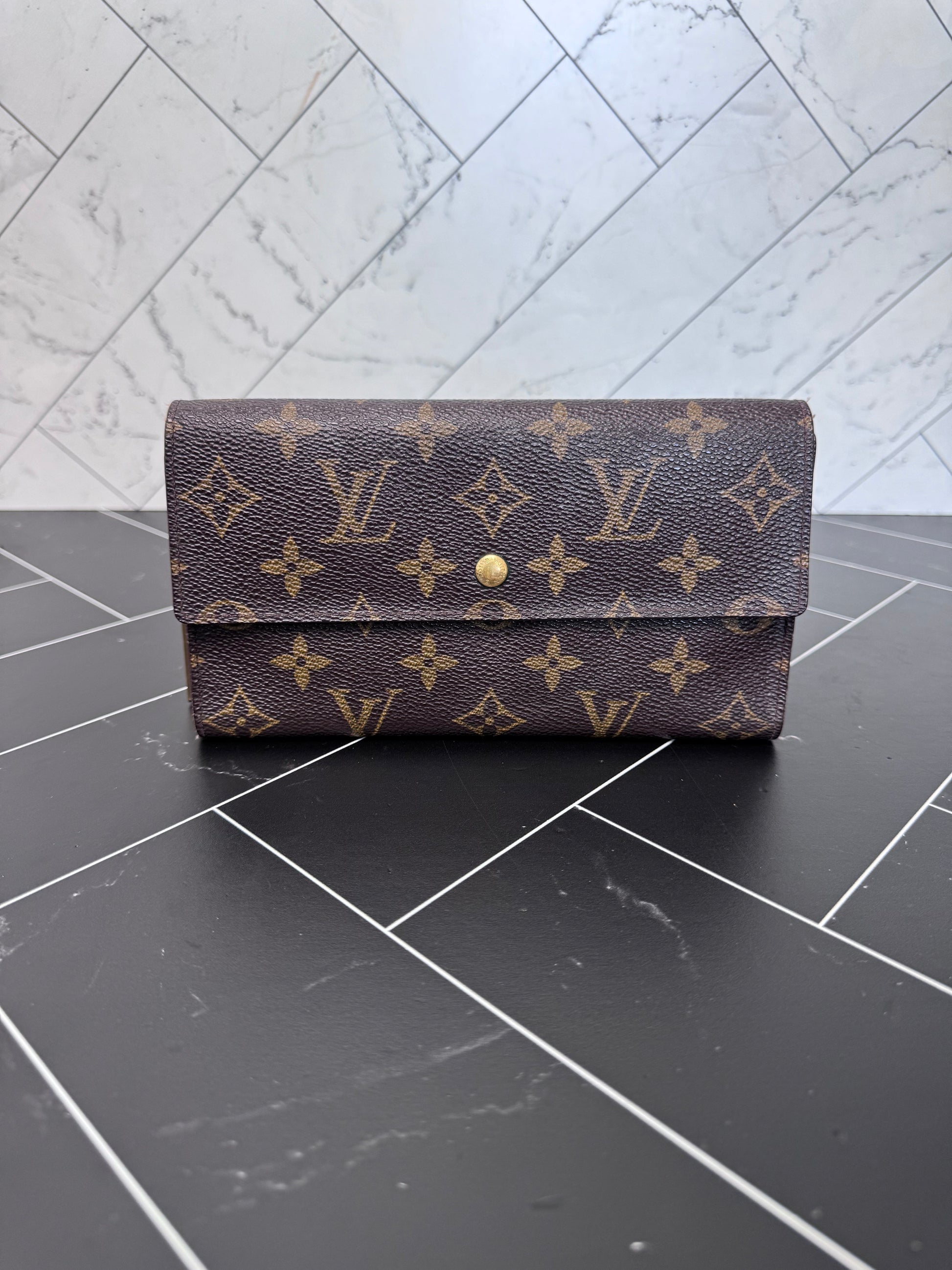 Louis Vuitton Monogram International Wallet