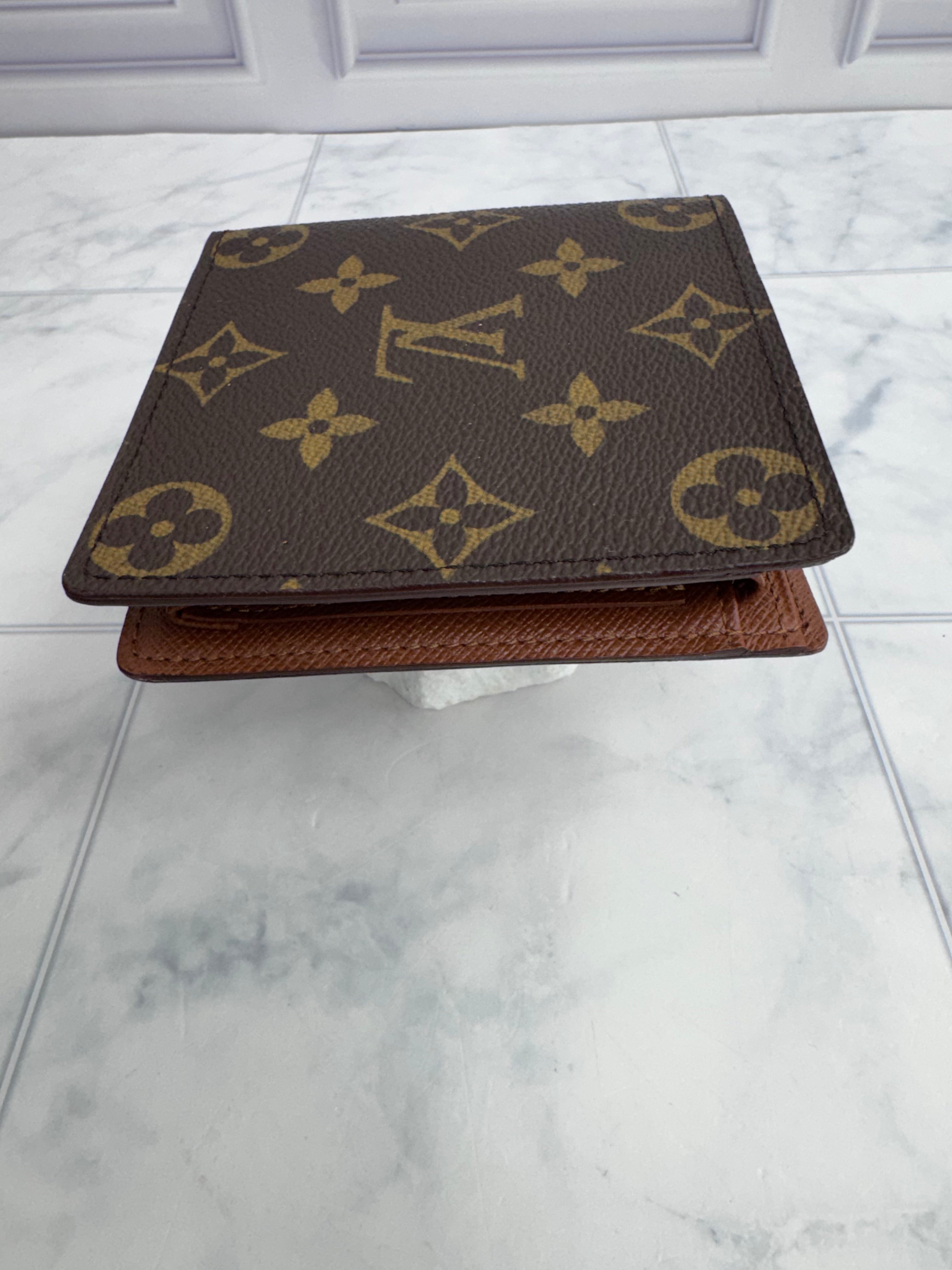 Louis Vuitton Monogram Bifold Wallet