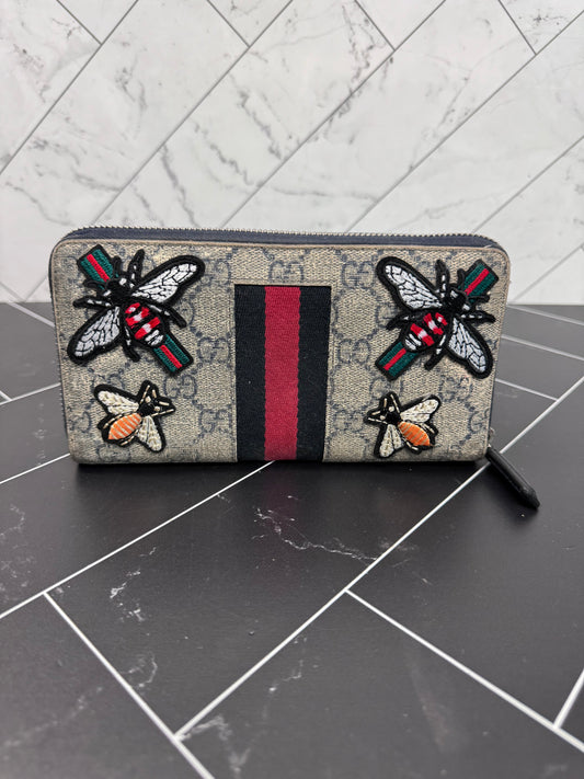 Gucci Patches Blue Coated Canvas Zippy Wallet