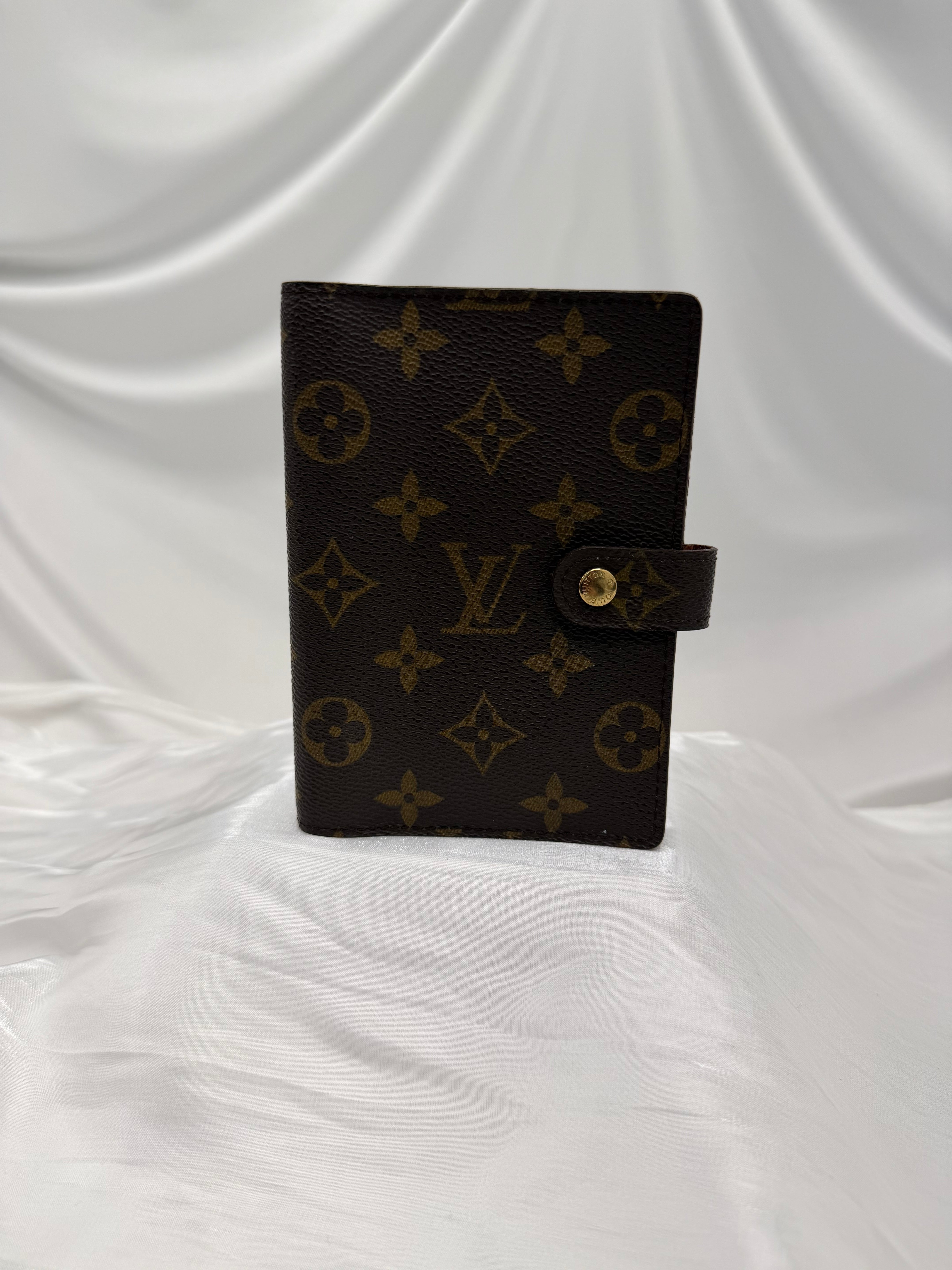 Louis Vuitton Monogram Passport Agenda PM