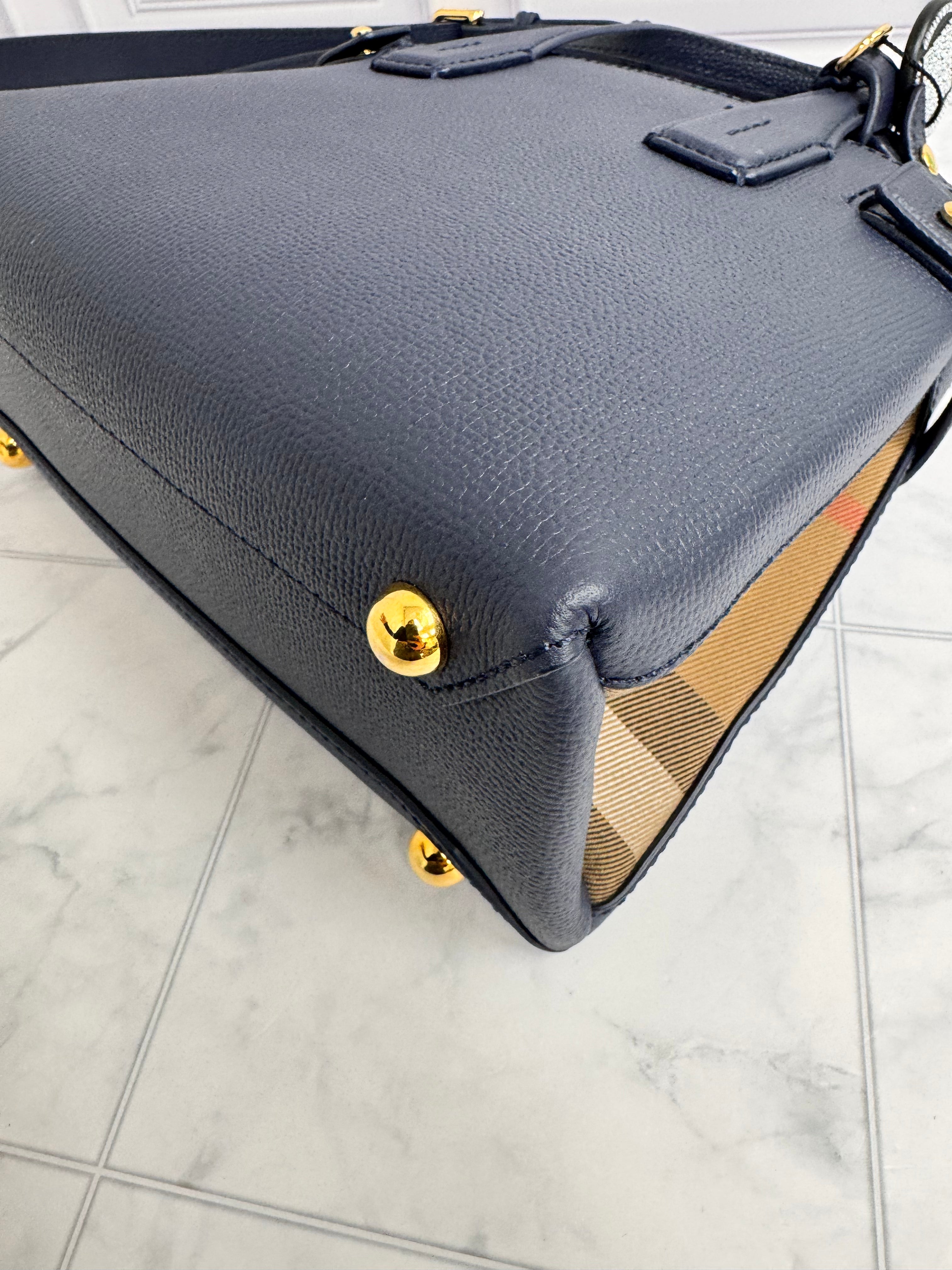 *DONS DROP* LIKE NEW- Burberry Blue Grainy Leather House Check Small Banner Tote