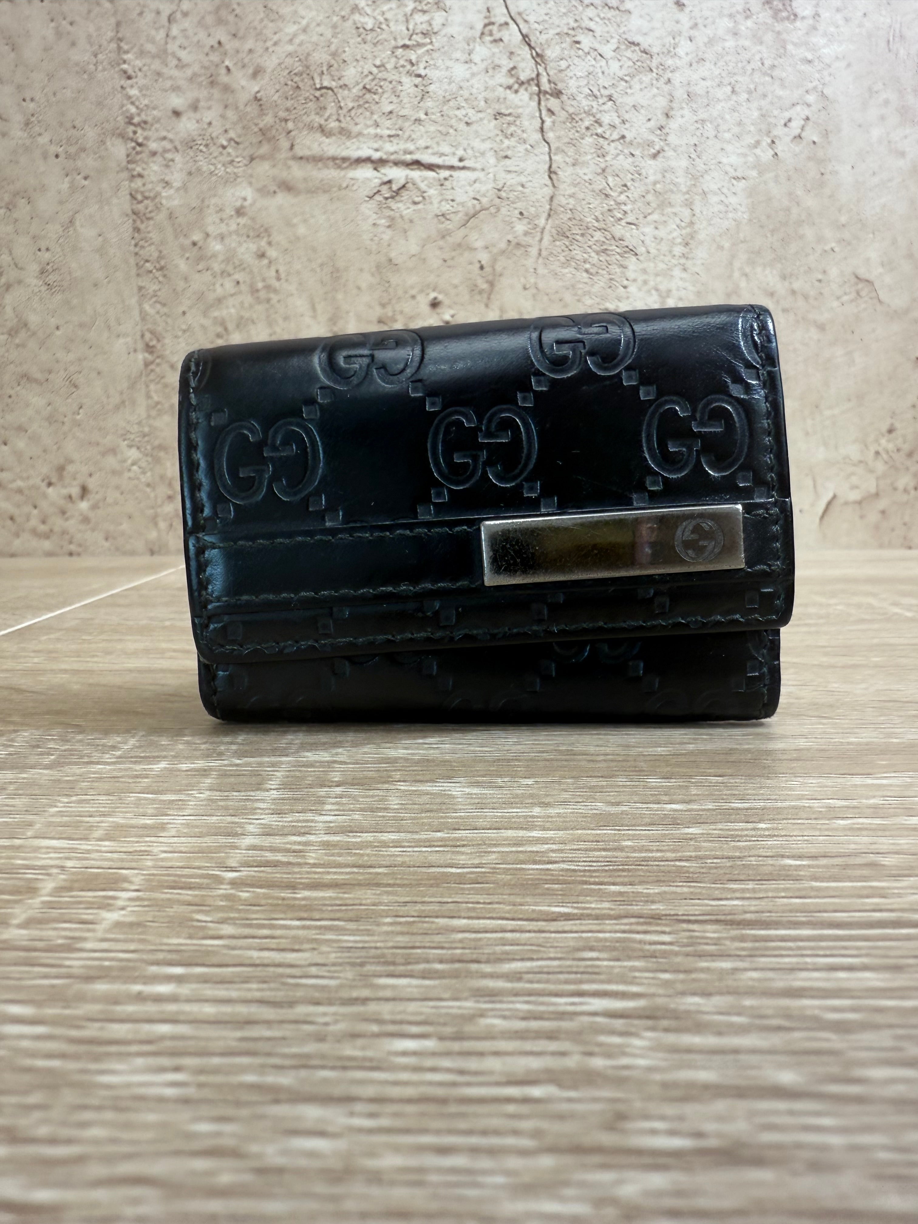 Gucci Guccissima Black Leather 6 Key Holder