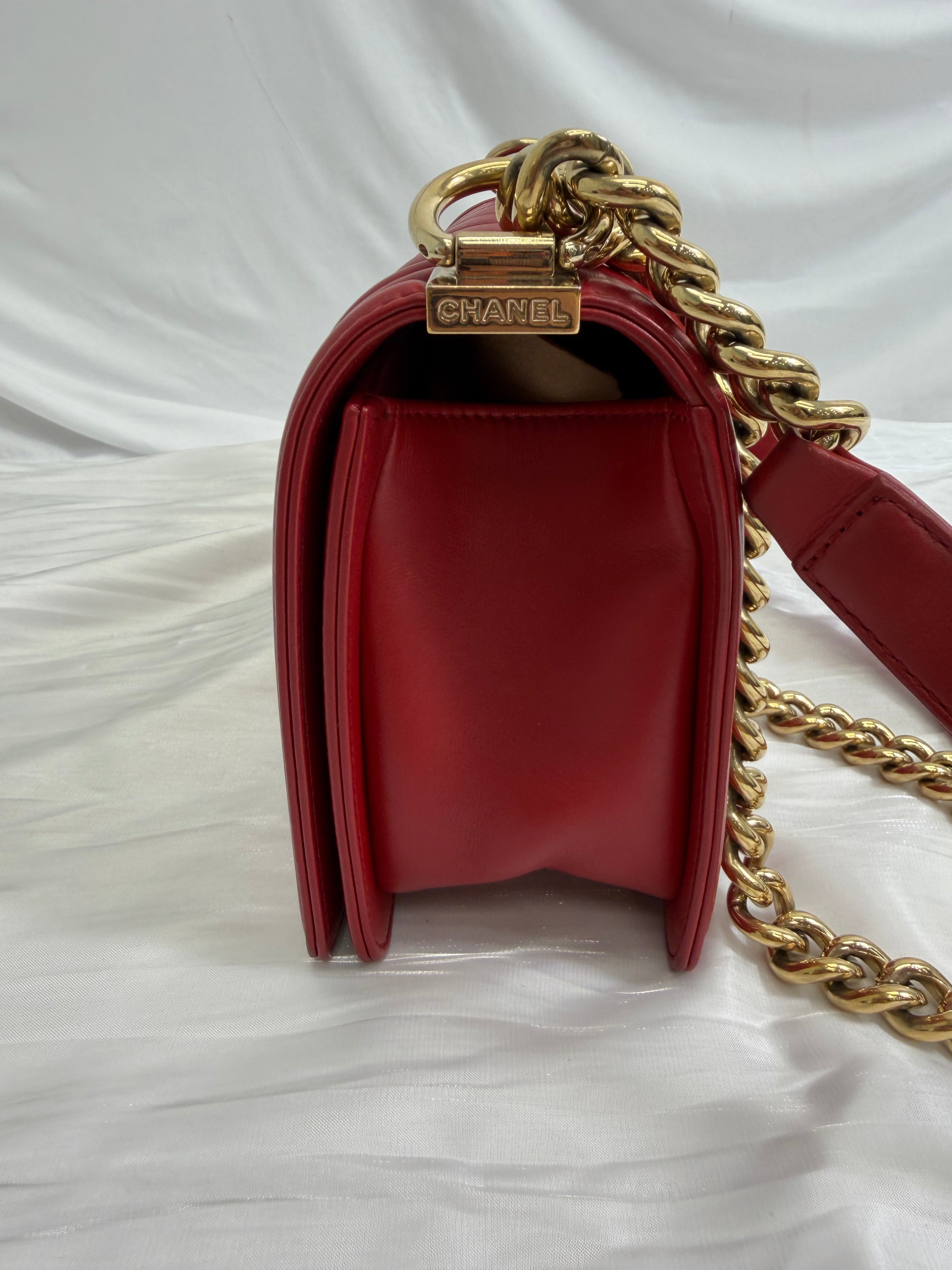 Chanel Red Chevron Quilted Calfskin Medium Boy Bag