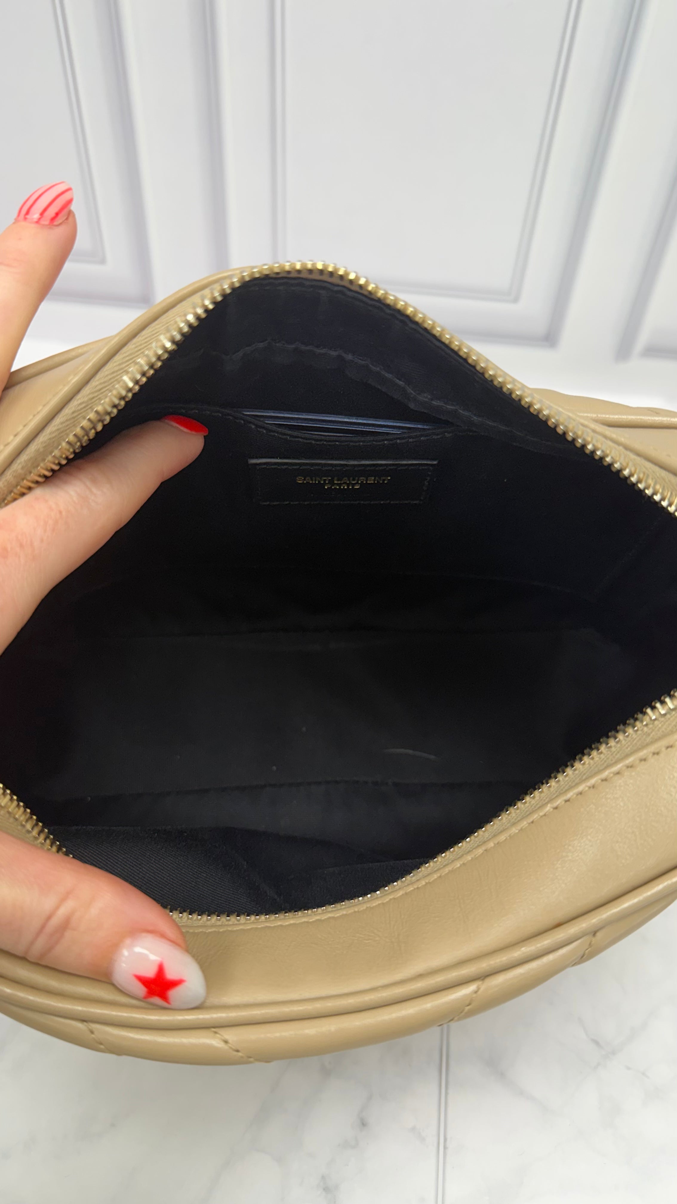 *DONS DROP* Saint Laurent YSL Nude Chevron Quilted Leather Lou Camera Bag