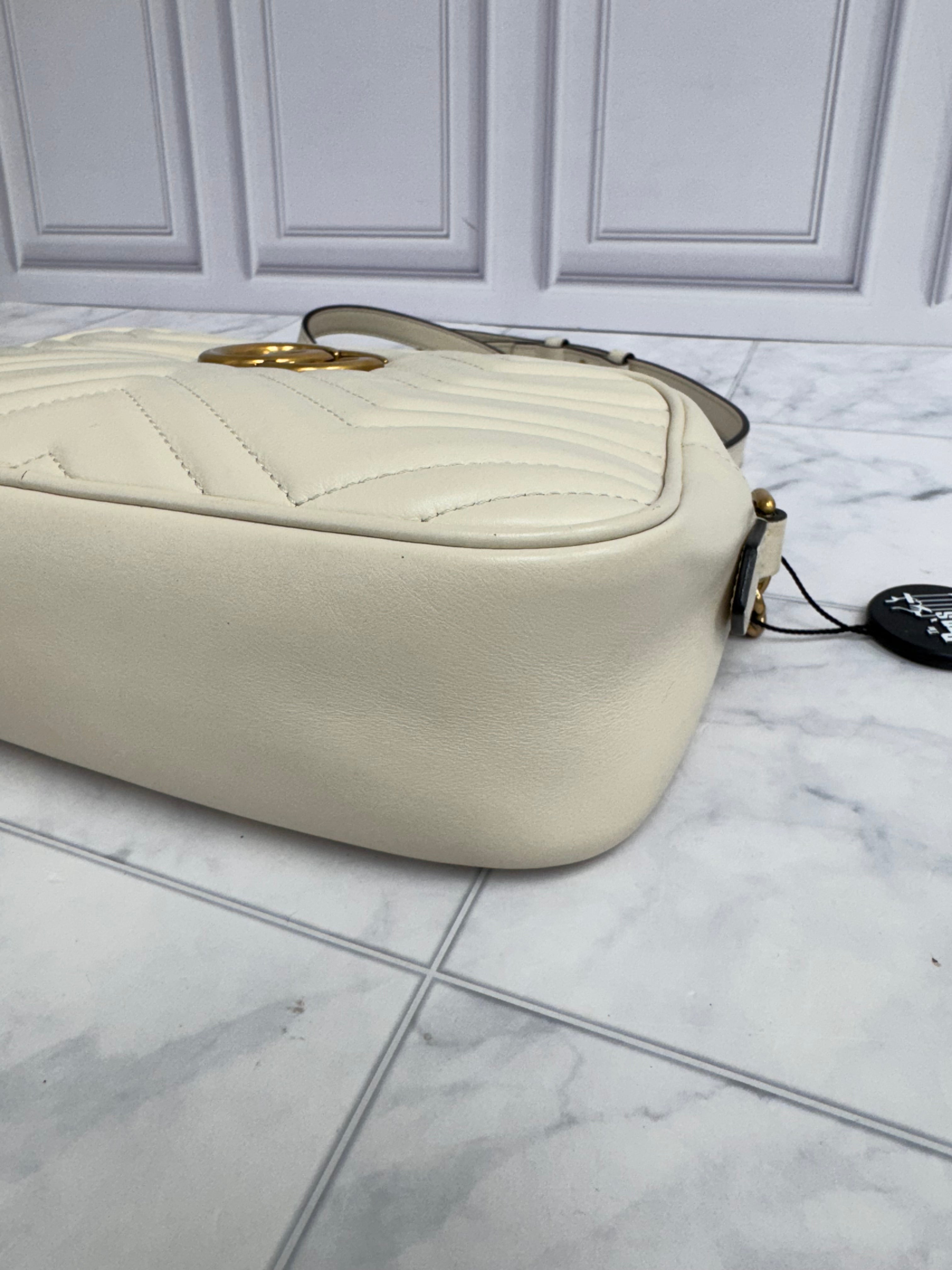 Gucci Cream Chevron Quilted Leather GG Marmont Small Camera Bag