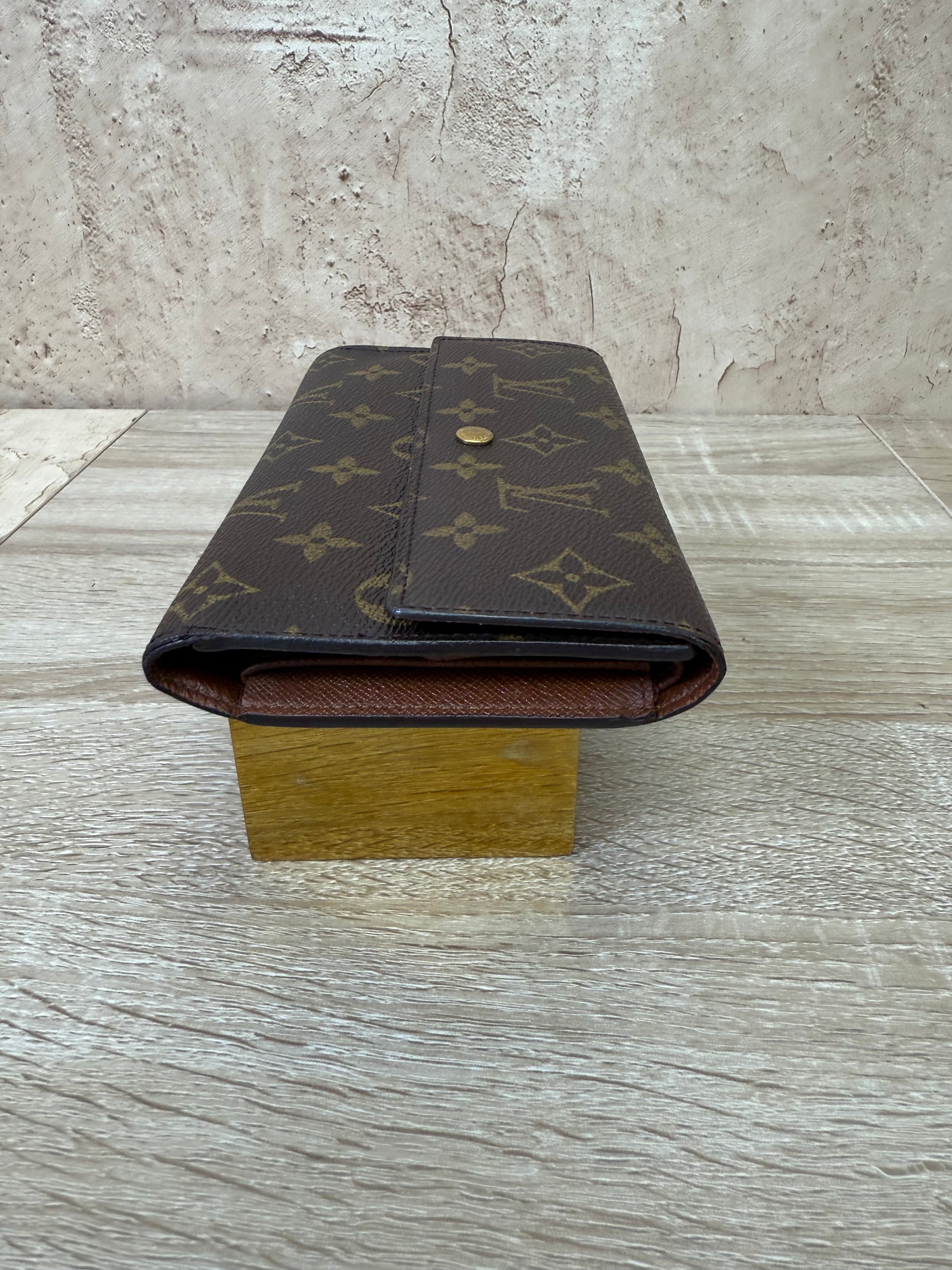Louis Vuitton Monogram International Wallet