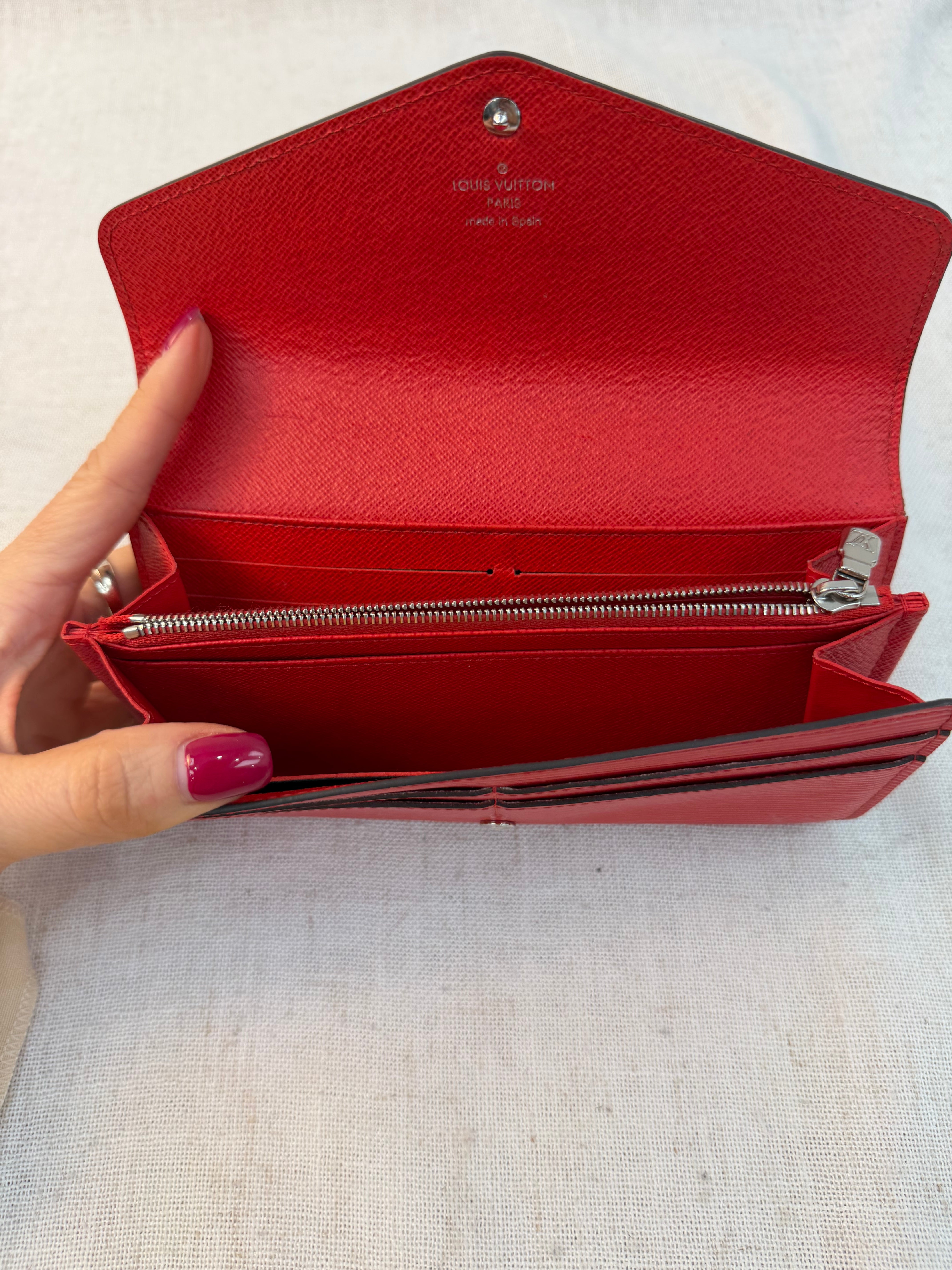 LIKE NEW Louis Vuitton Red Epi Sarah Wallet
