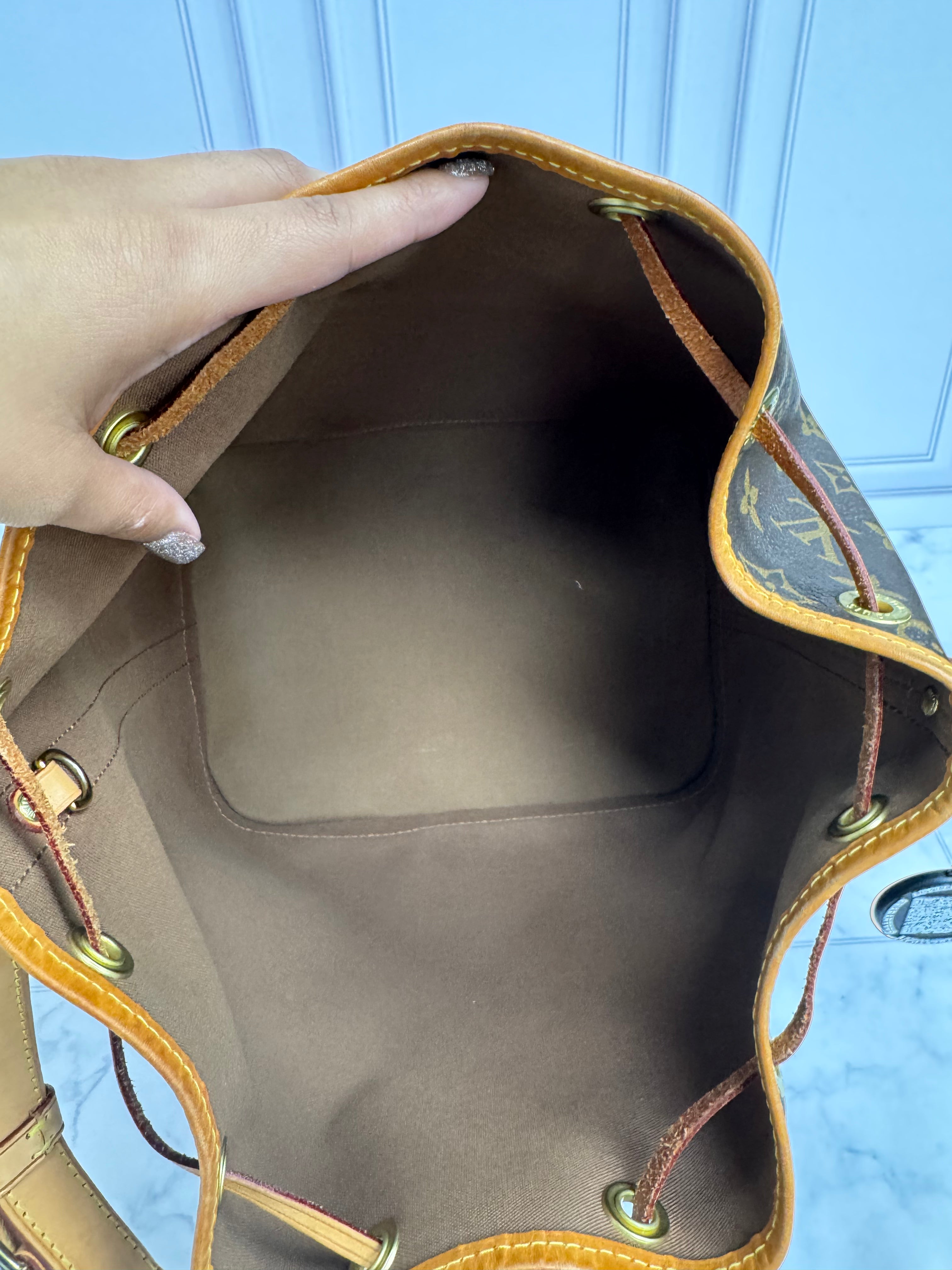 *DONS DROP* Louis Vuitton Monogram Petit Noe NM Shoulder Bag
