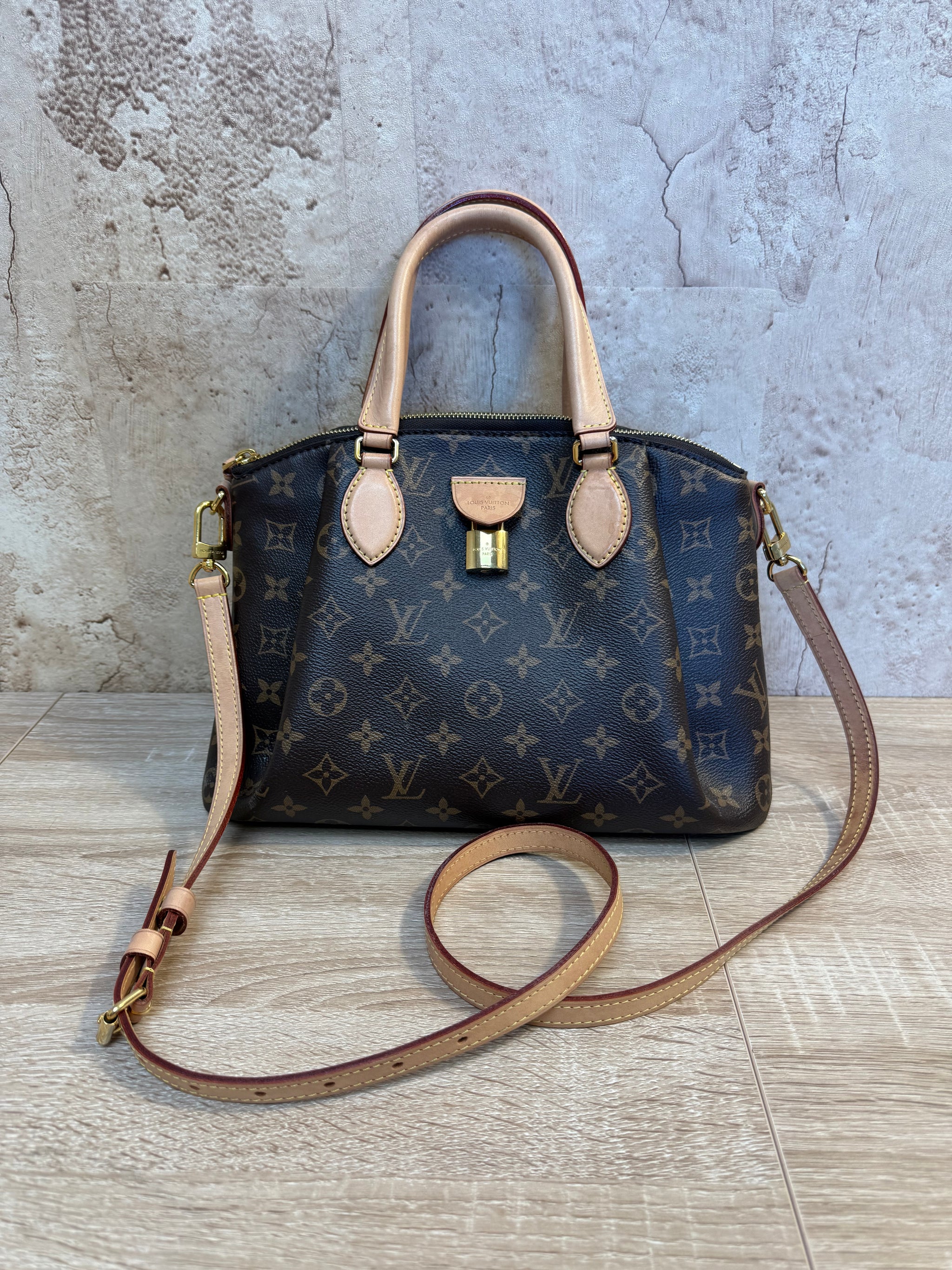 LIKE NEW- Louis Vuitton Monogram Rivoli PM 2way Bag