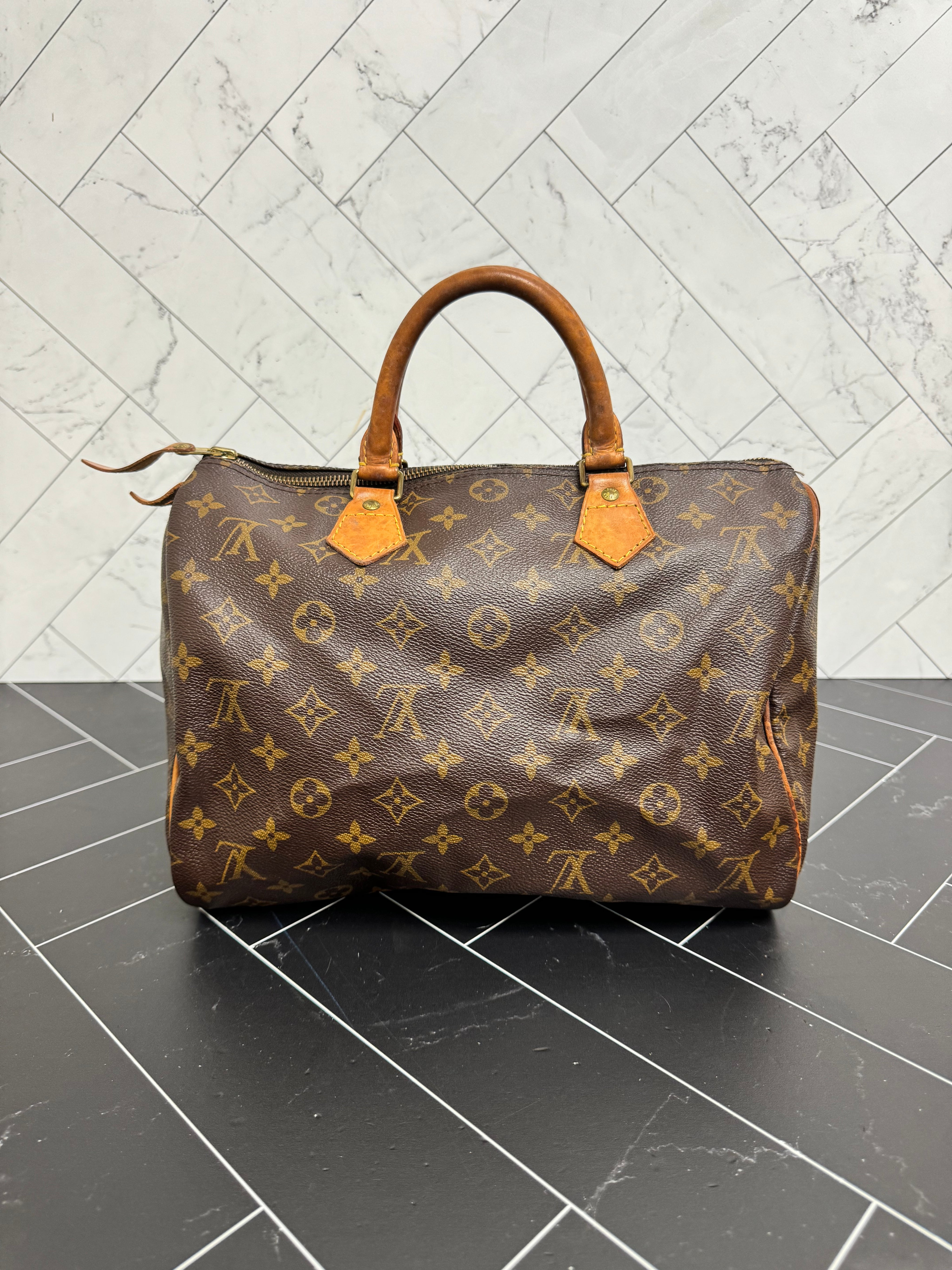 Louis Vuitton Monogram Speedy 30