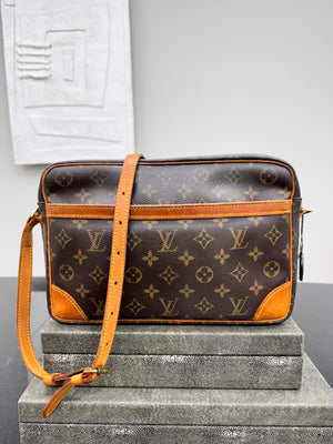 Louis Vuitton Monogram Trocadero 30 Shoulder Bag