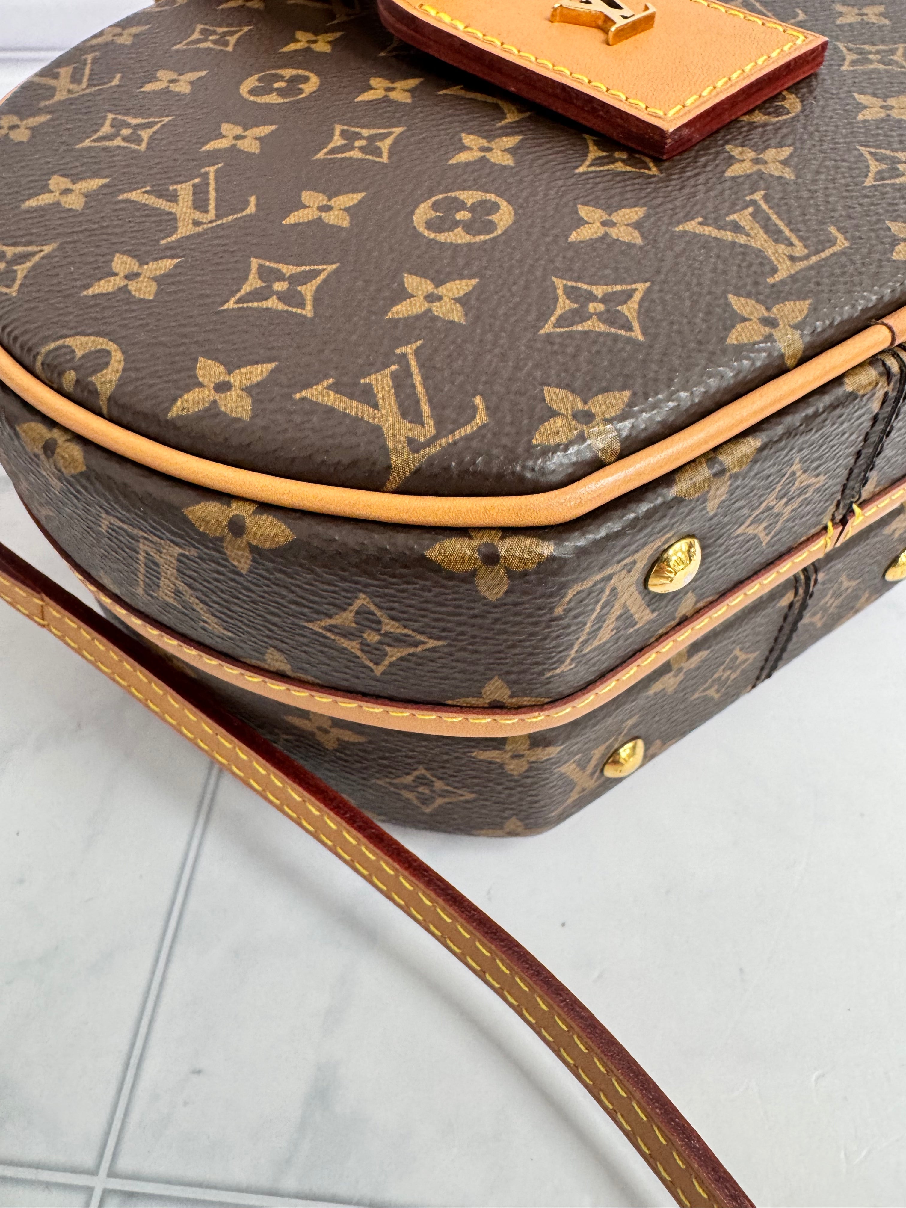 *DONS DROP* Louis Vuitton Monogram Petite Boite Chapeau Crossbody Bag