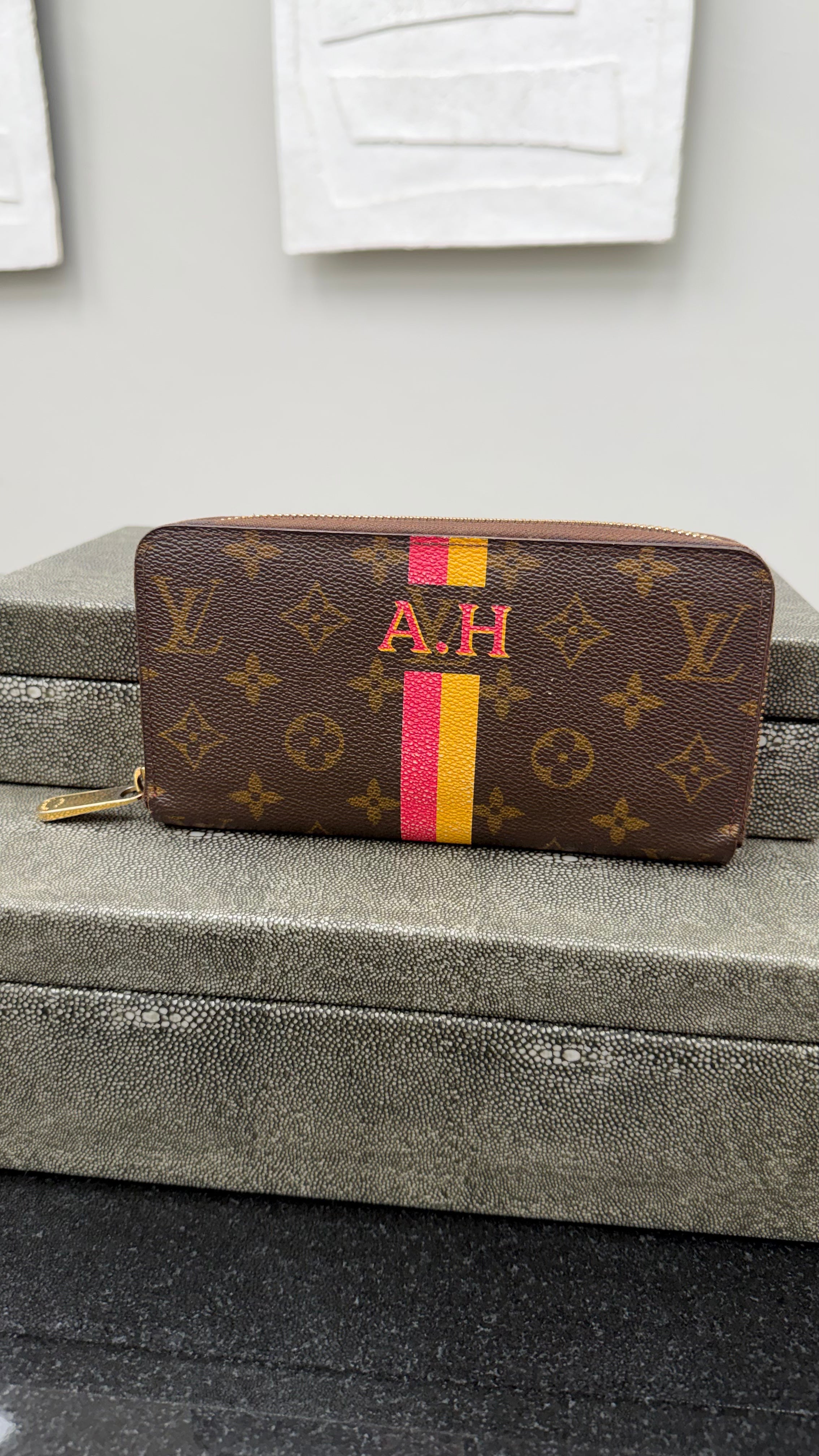 Louis Vuitton Monogram Zippy Wallet