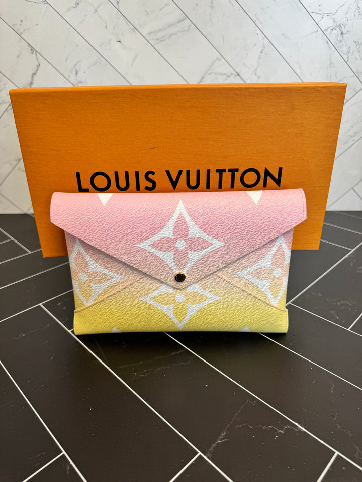 BRAND NEW Louis Vuitton By The Pool Kirigami Pochette