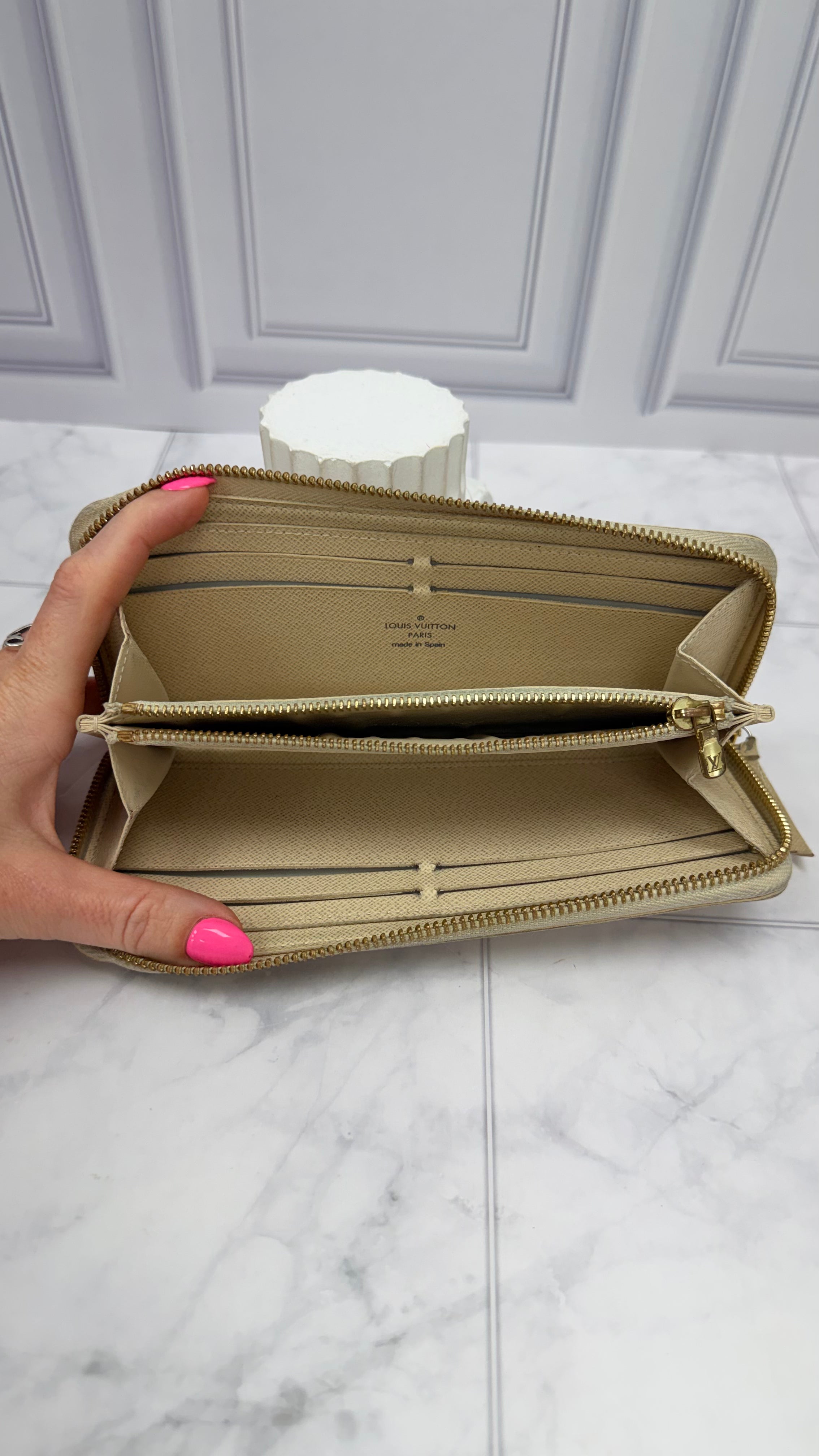 Louis Vuitton Damier Azur Clemence Zippy Wallet
