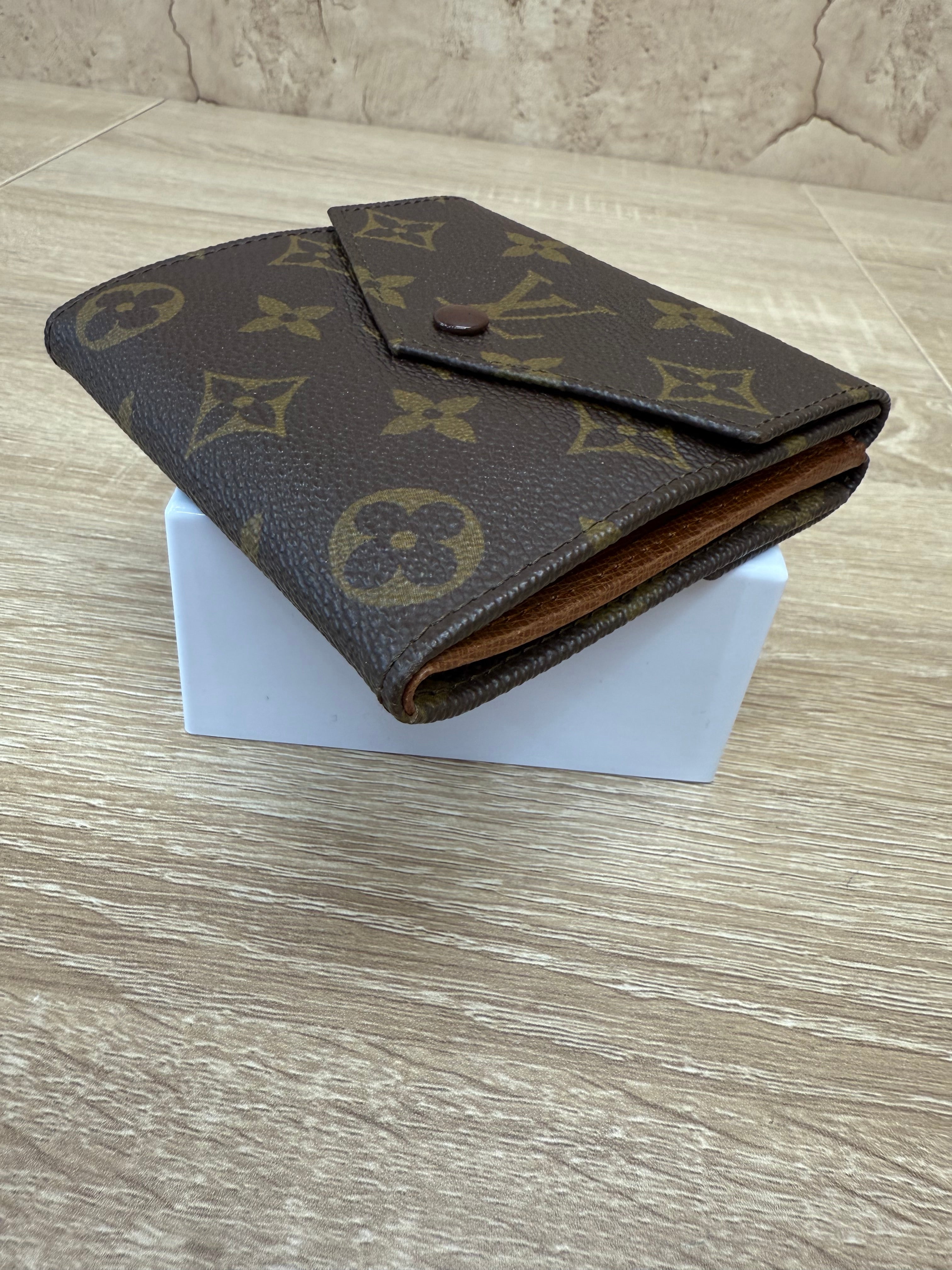 Louis Vuitton Monogram Elise Compact Wallet
