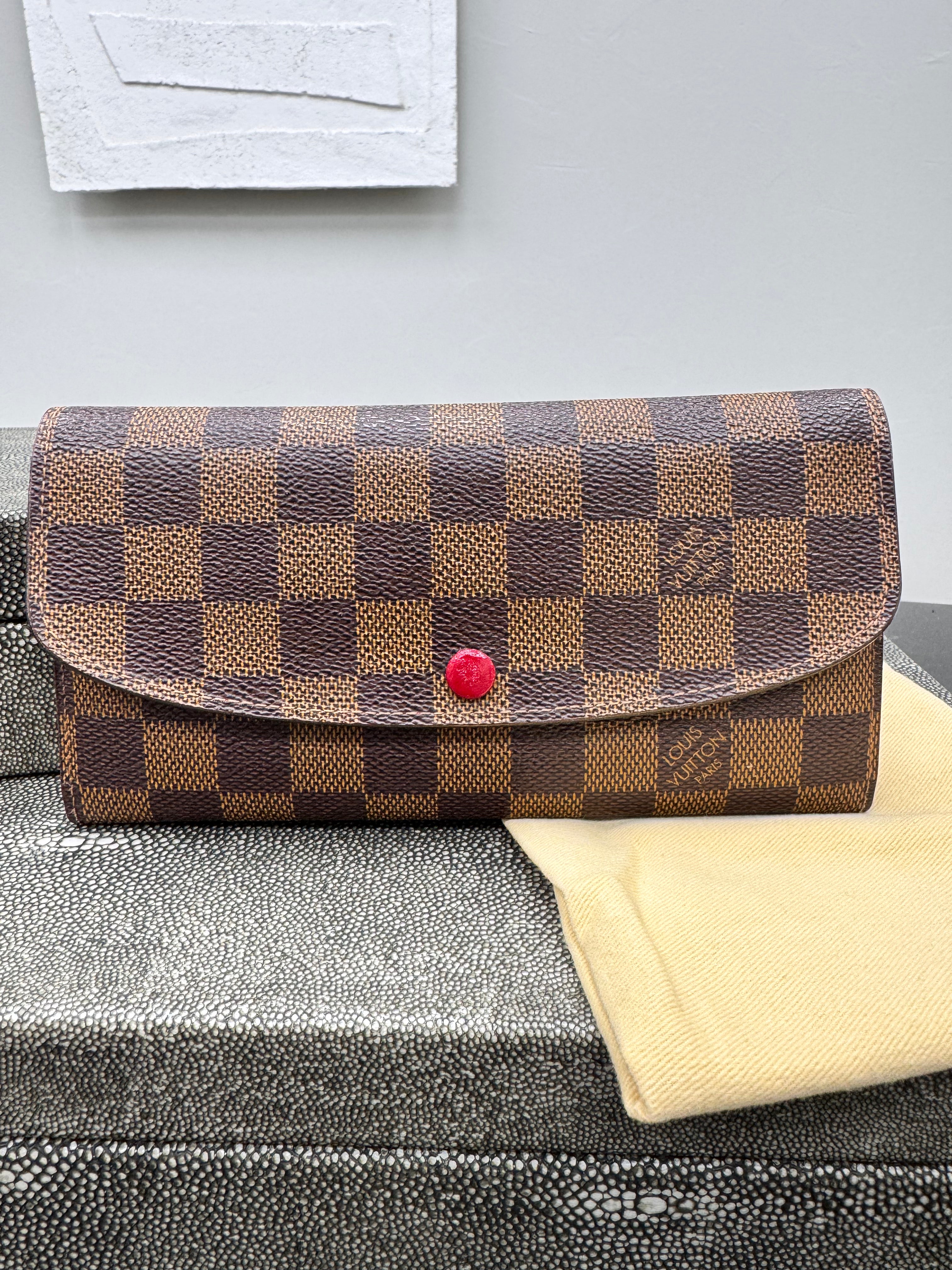 *DONS PRE DROP* Louis Vuitton Damier Ebene Red Interior Emily Wallet