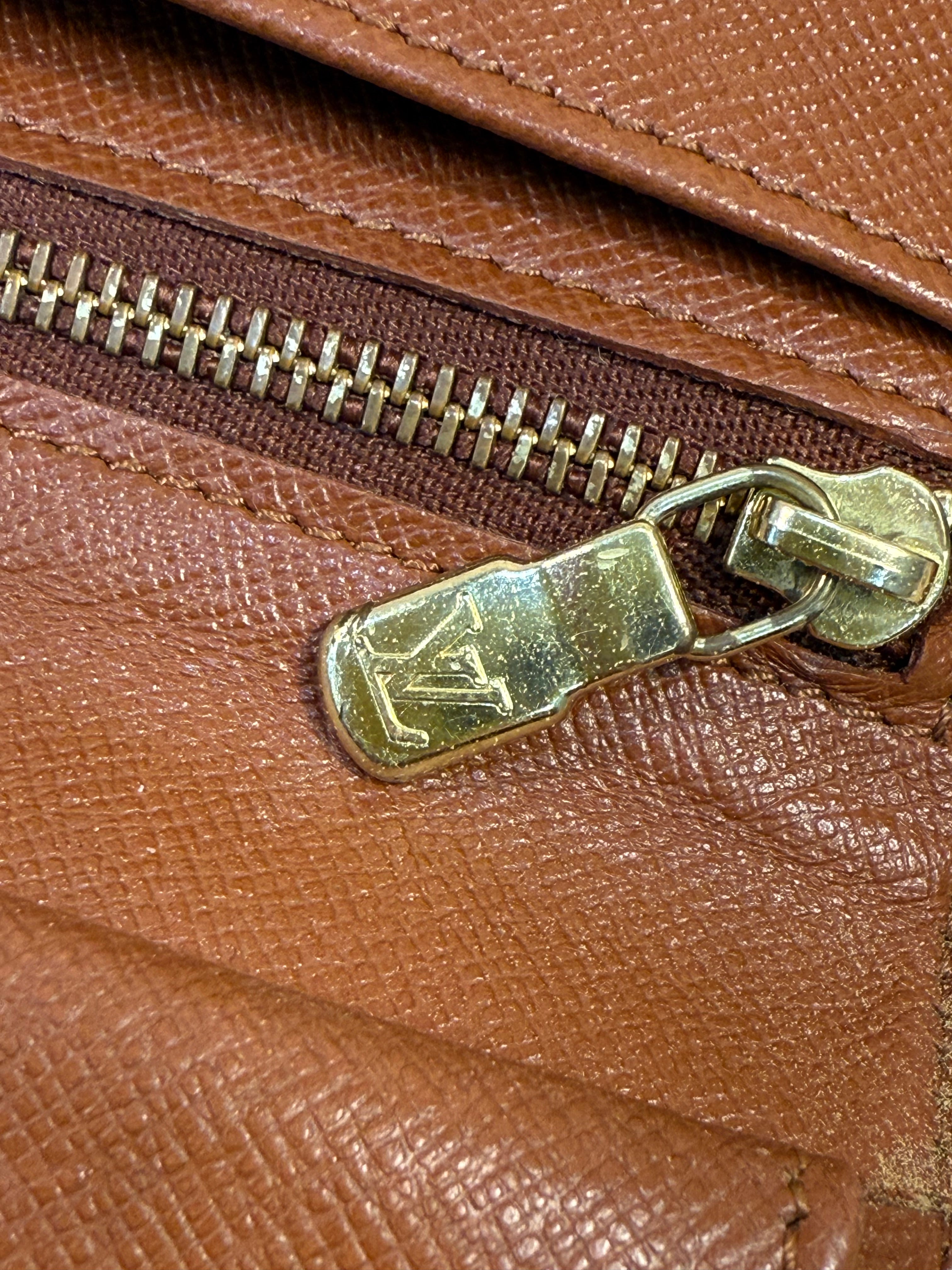 Louis Vuitton Monogram French Kisslock Clasp Wallet